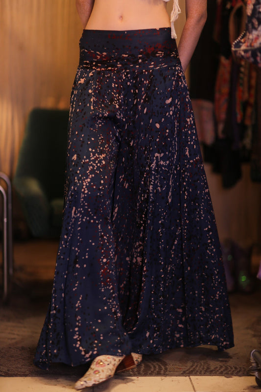 SILK WIDE LEGS LONG PANTS RUBY STARRY - MOMO STUDIO BERLIN - Berlin Concept Store - sustainable & ethical fashion