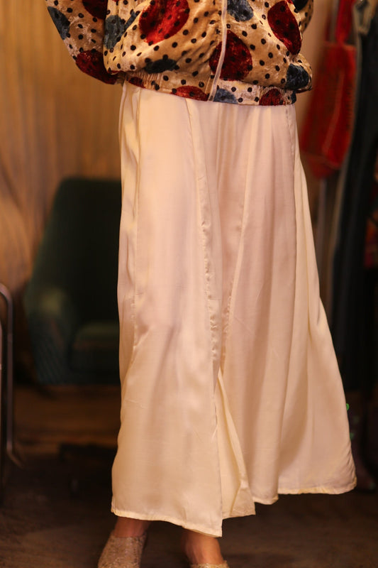 SILK WIDE LEGS PANTS RUBY CREAM SOLID - MOMO STUDIO BERLIN - Berlin Concept Store - sustainable & ethical fashion