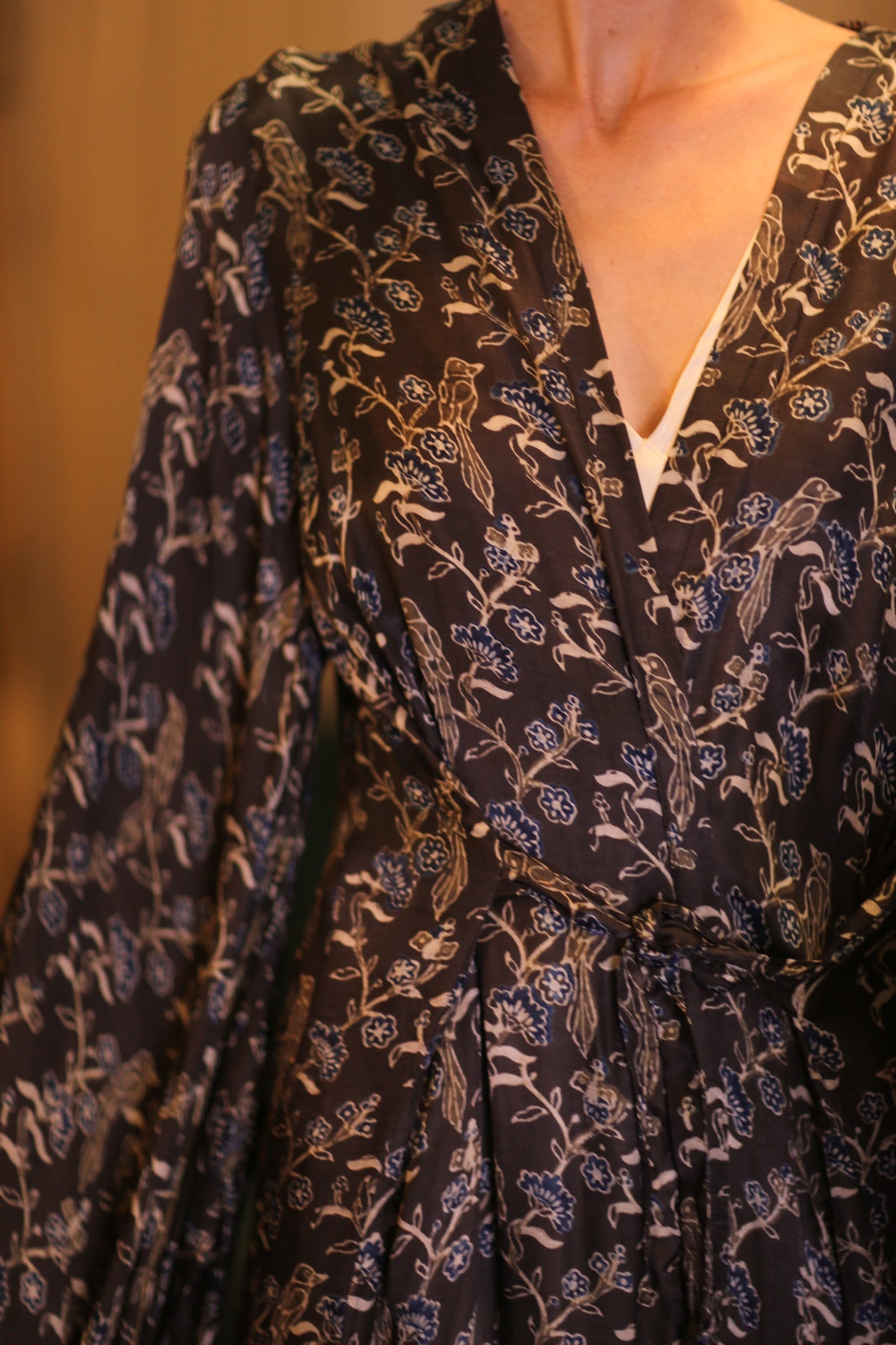 SILK WING KIMONO PINA BLUEBIRD - MOMO STUDIO BERLIN - Berlin Concept Store - sustainable & ethical fashion