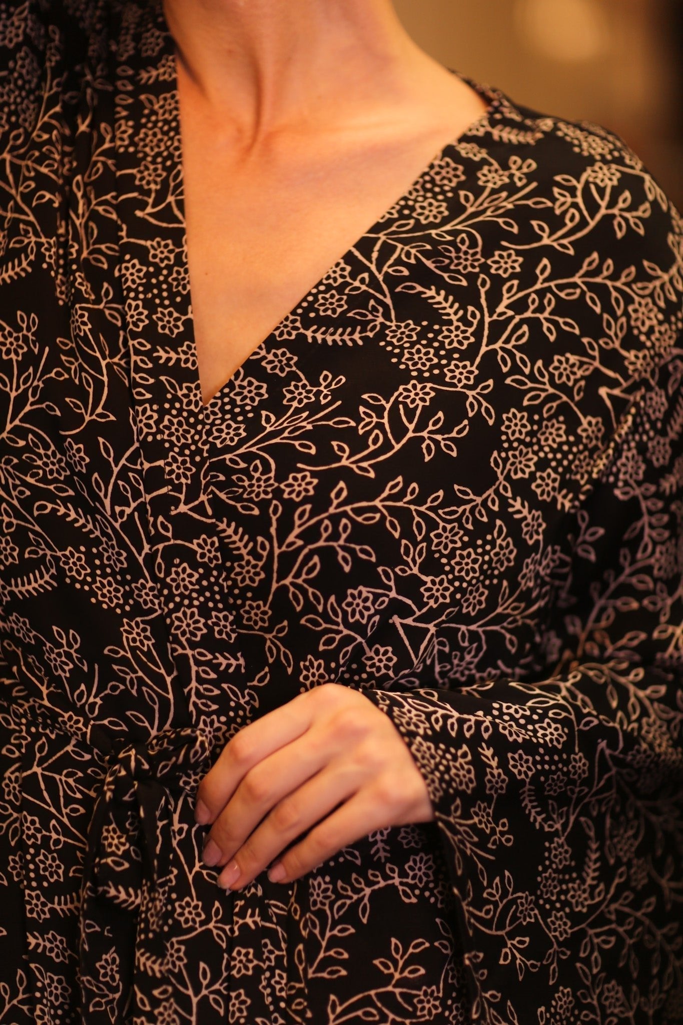 SILK WING KIMONO PINA FLORAL - MOMO STUDIO BERLIN - Berlin Concept Store - sustainable & ethical fashion