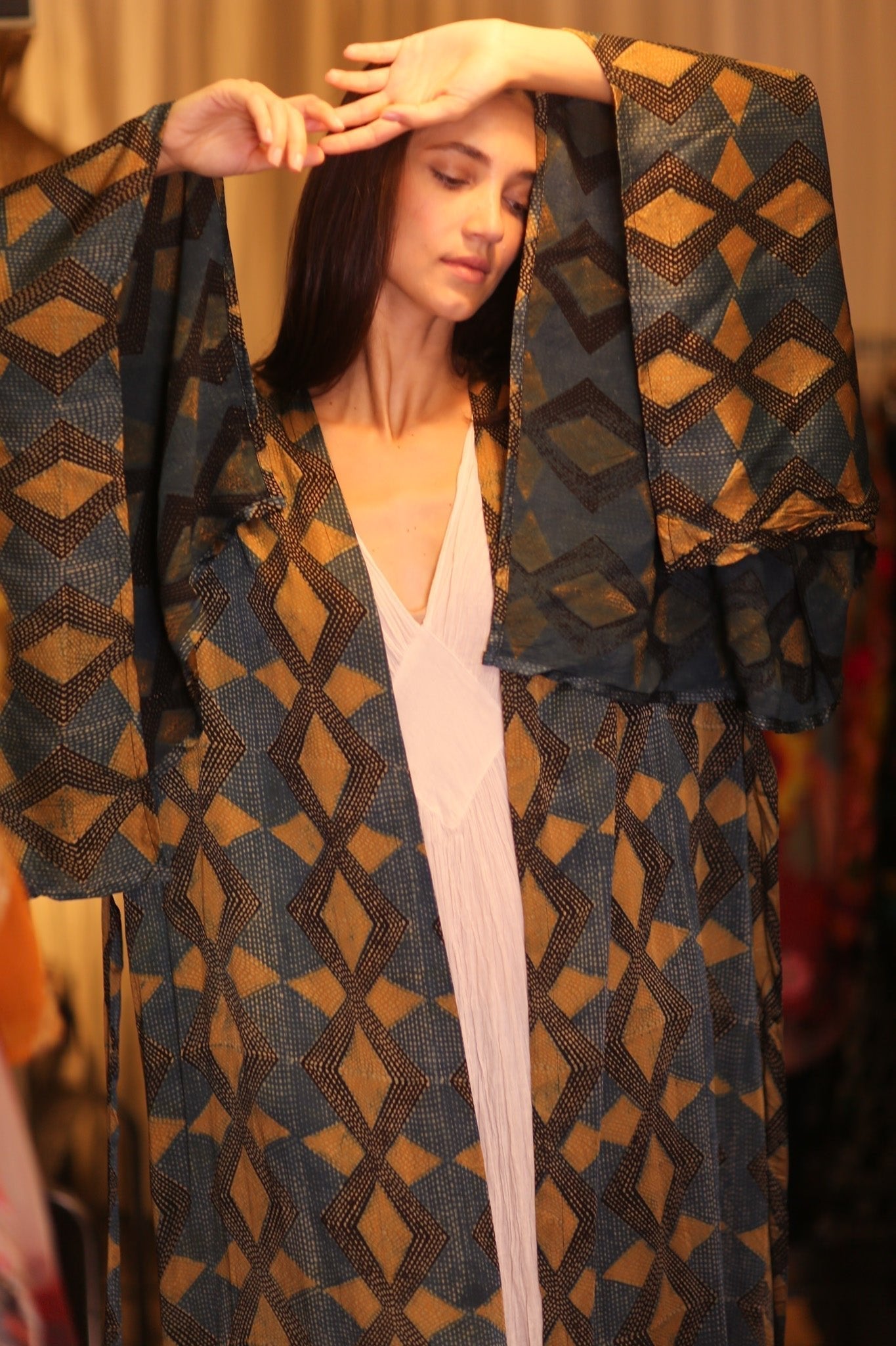 SILK WING KIMONO PINA GOLDEN QUADRANGLE - MOMO STUDIO BERLIN - Berlin Concept Store - sustainable & ethical fashion