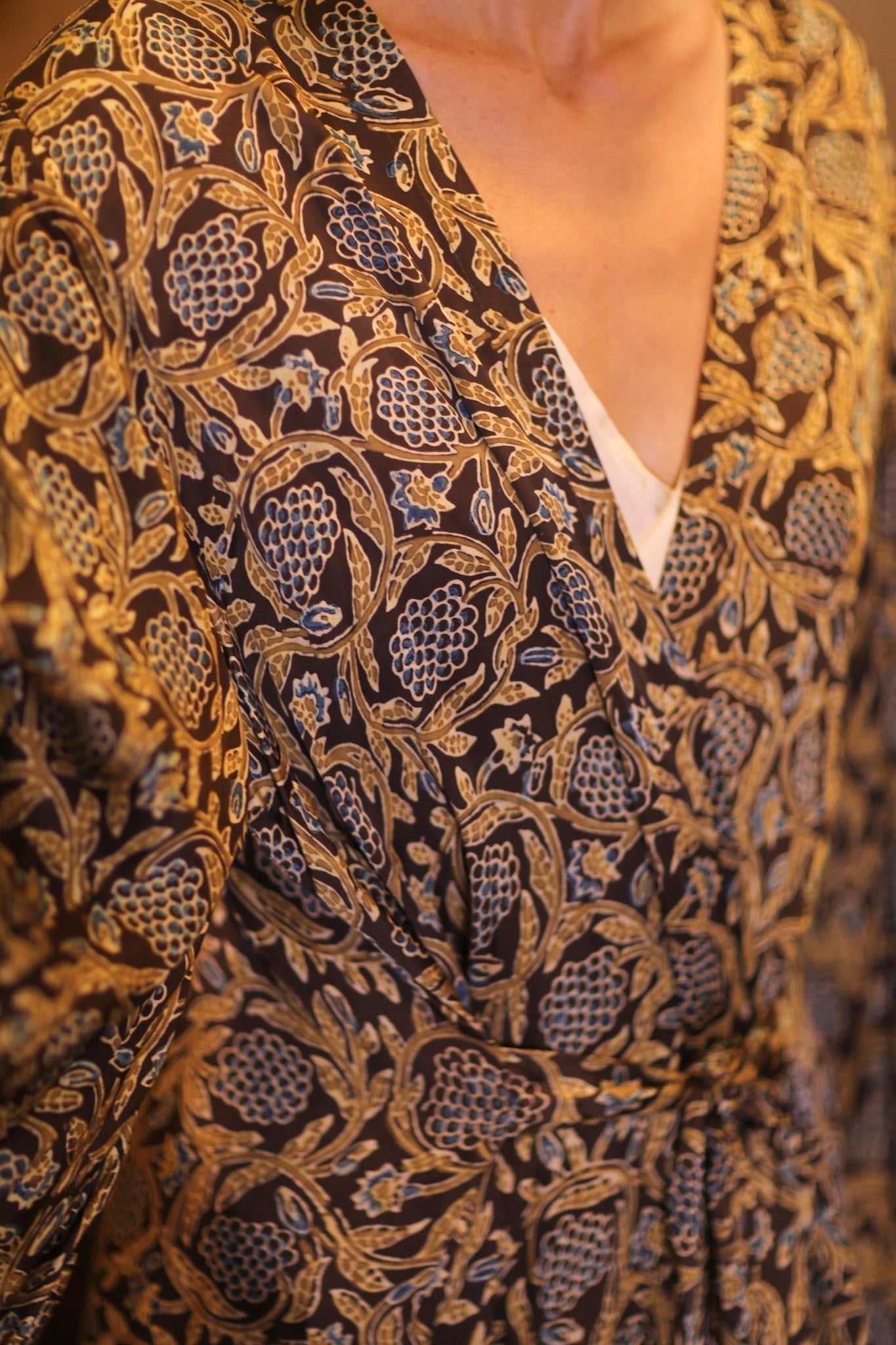 SILK WING KIMONO PINA HYDRANGEA - MOMO STUDIO BERLIN - Berlin Concept Store - sustainable & ethical fashion