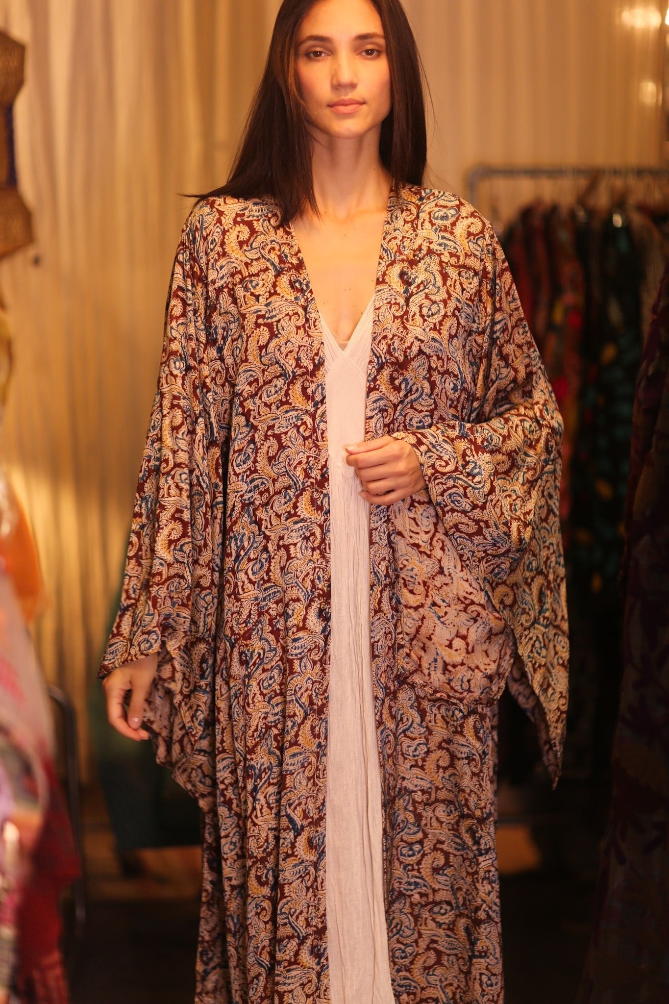 SILK WING KIMONO PINA IVAN - MOMO STUDIO BERLIN - Berlin Concept Store - sustainable & ethical fashion