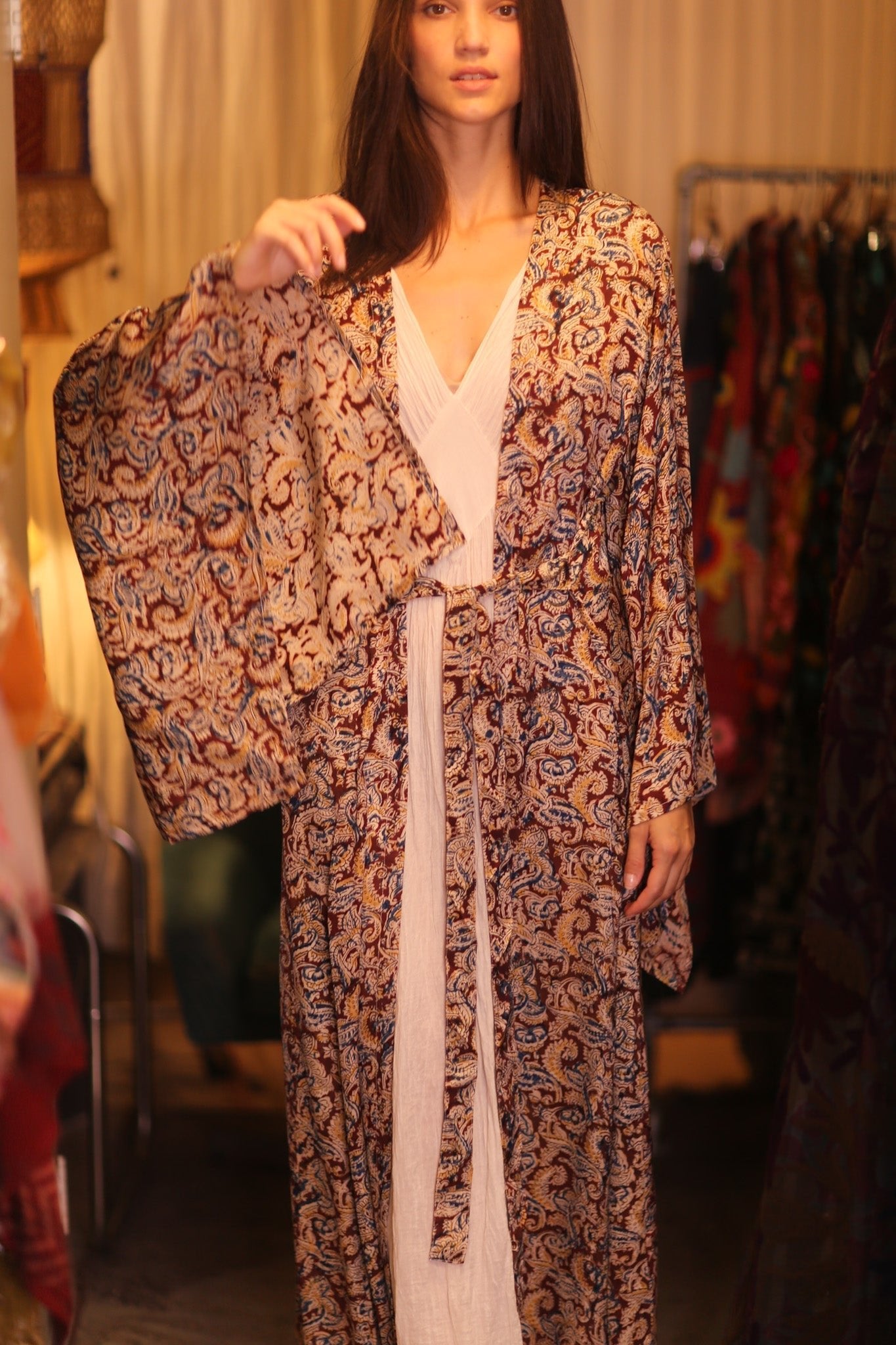 SILK WING KIMONO PINA IVAN - MOMO STUDIO BERLIN - Berlin Concept Store - sustainable & ethical fashion