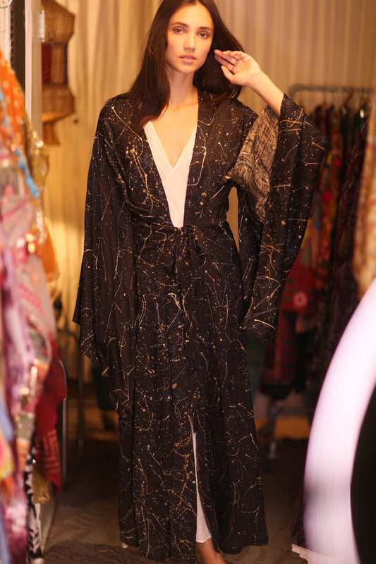 SILK WING KIMONO PINA JACEY - MOMO STUDIO BERLIN - Berlin Concept Store - sustainable & ethical fashion