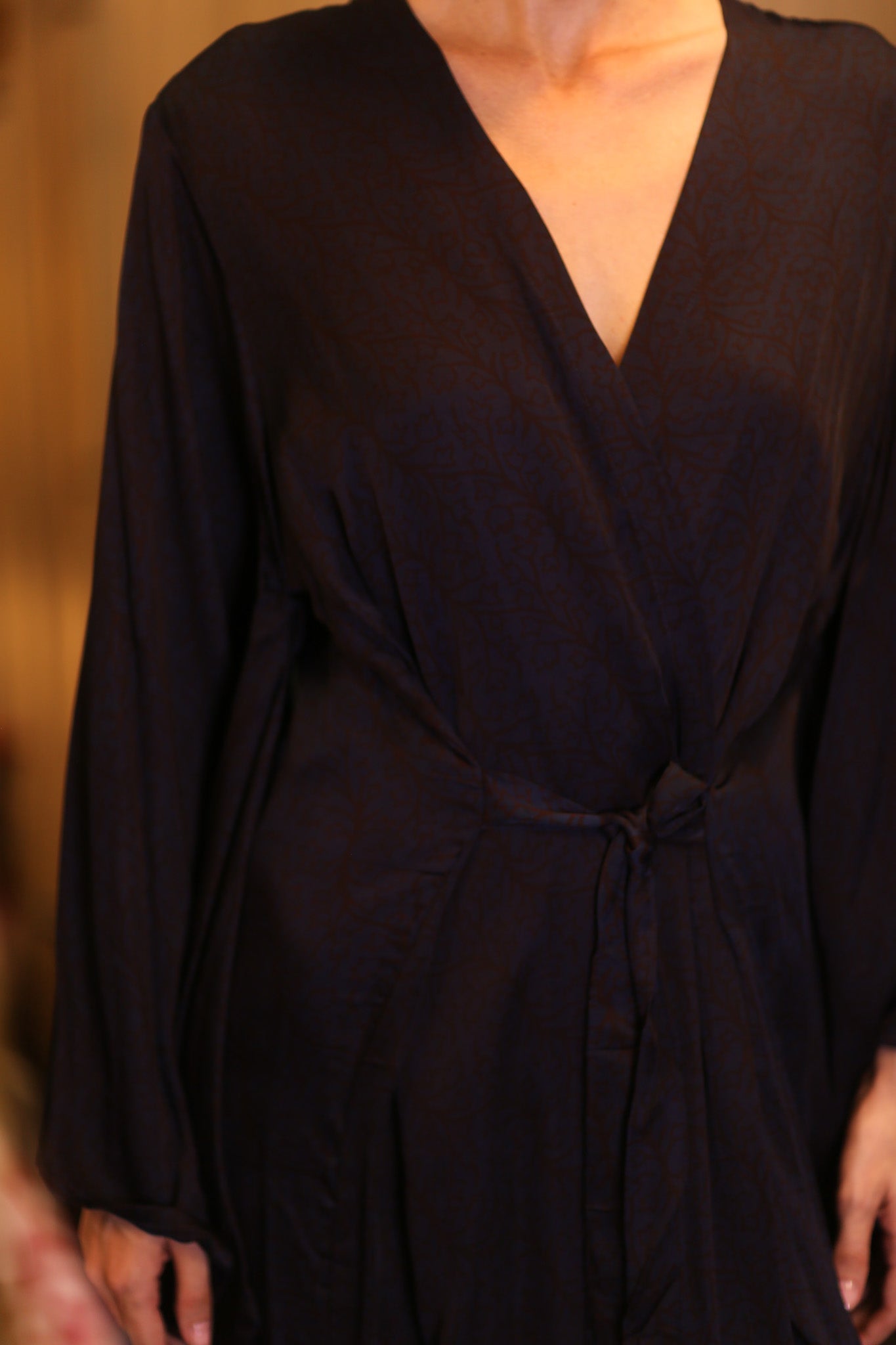 SILK WING KIMONO PINA NOIRA - MOMO STUDIO BERLIN - Berlin Concept Store - sustainable & ethical fashion