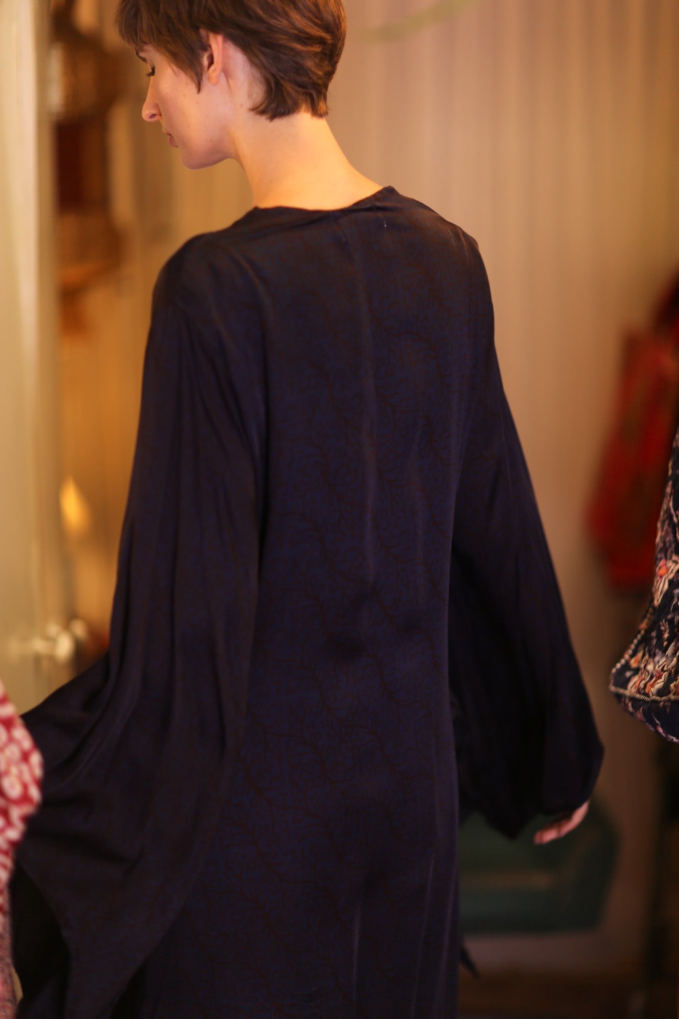 SILK WING KIMONO PINA NOIRA - MOMO STUDIO BERLIN - Berlin Concept Store - sustainable & ethical fashion