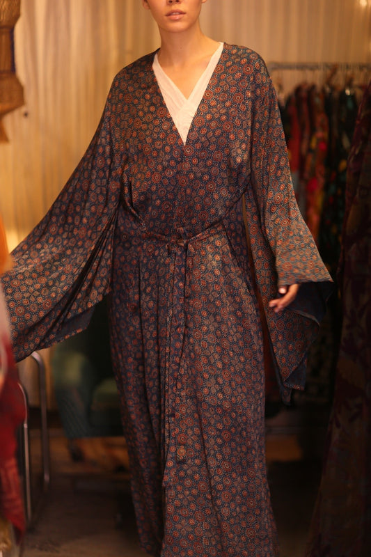 SILK WING KIMONO PINA RISINA - MOMO STUDIO BERLIN - Berlin Concept Store - sustainable & ethical fashion
