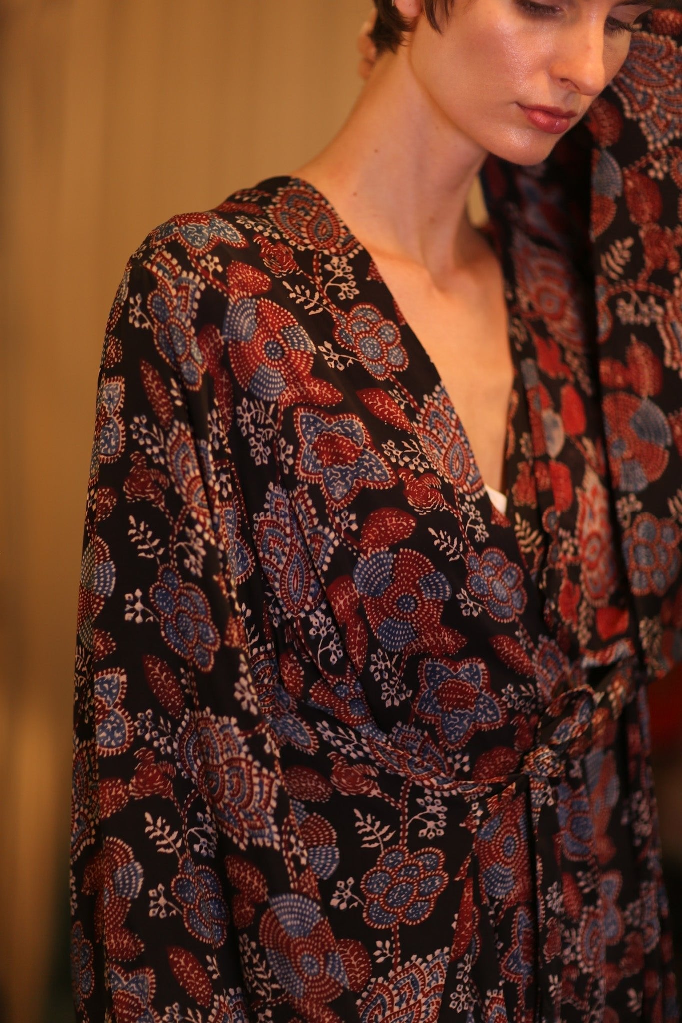 SILK WING KIMONO PINA RUBY - MOMO STUDIO BERLIN - Berlin Concept Store - sustainable & ethical fashion