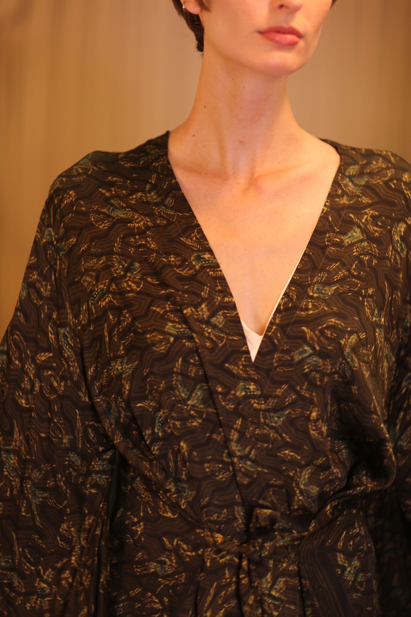 SILK WING KIMONO PINA ZAFIRA - MOMO STUDIO BERLIN - Berlin Concept Store - sustainable & ethical fashion