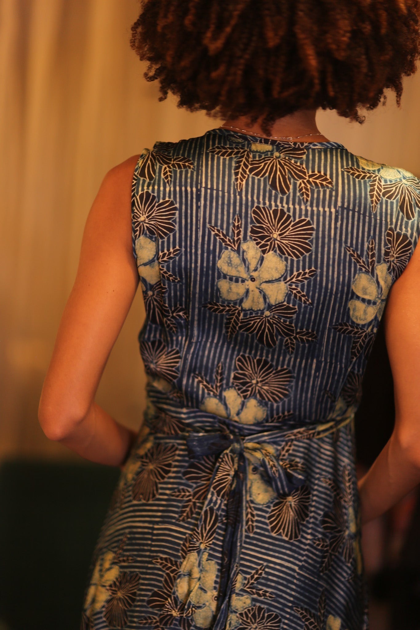 SILK WRAP DRESS GABRIELE HIBISCUS - MOMO STUDIO BERLIN - Berlin Concept Store - sustainable & ethical fashion