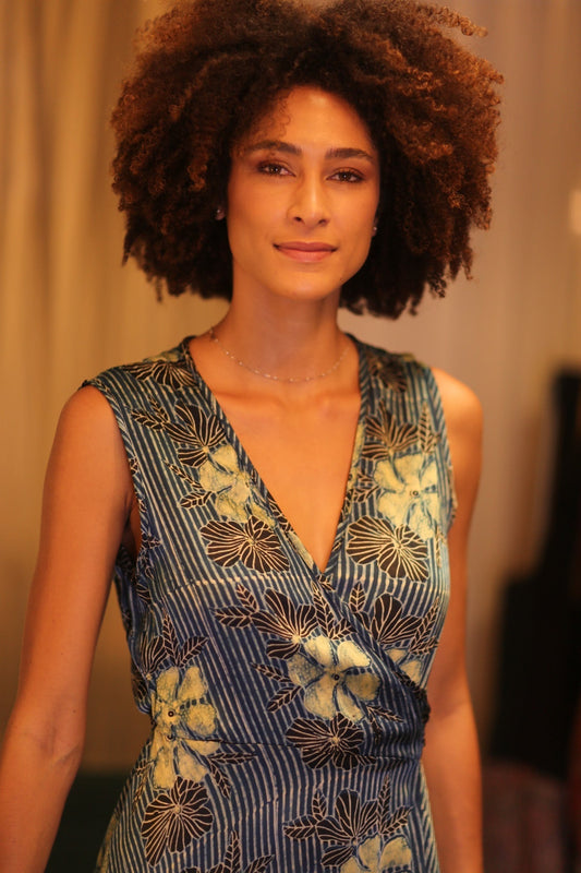 SILK WRAP DRESS GABRIELE HIBISCUS - MOMO STUDIO BERLIN - Berlin Concept Store - sustainable & ethical fashion