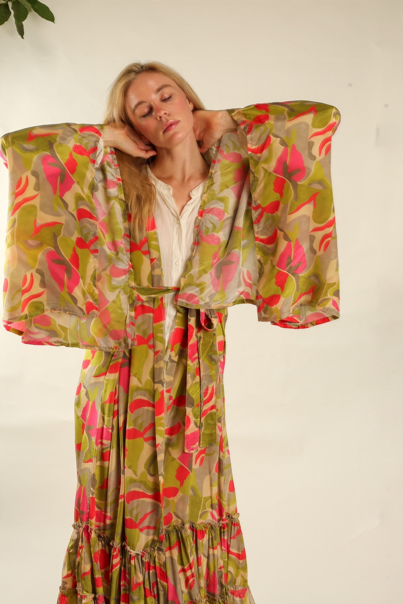 SILK XL KIMONO REEMA - MOMO STUDIO BERLIN - Berlin Concept Store - sustainable & ethical fashion