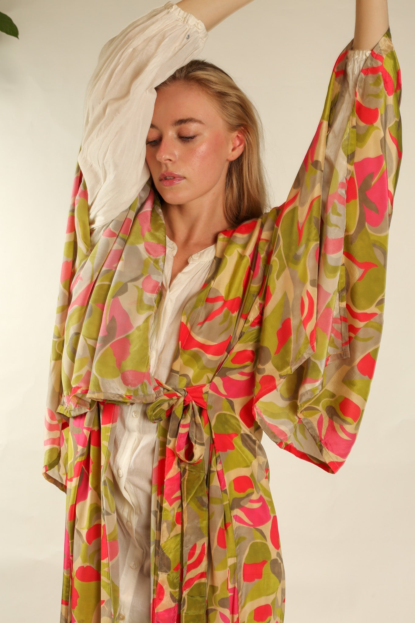 SILK XL KIMONO REEMA - MOMO STUDIO BERLIN - Berlin Concept Store - sustainable & ethical fashion