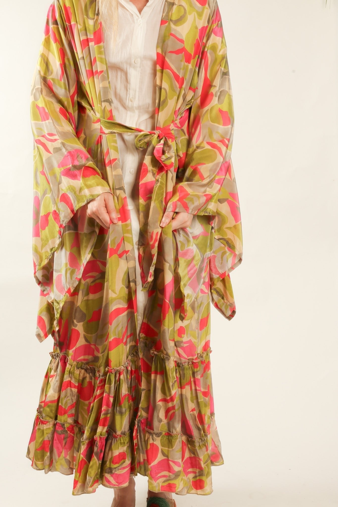 SILK XL KIMONO REEMA - MOMO STUDIO BERLIN - Berlin Concept Store - sustainable & ethical fashion