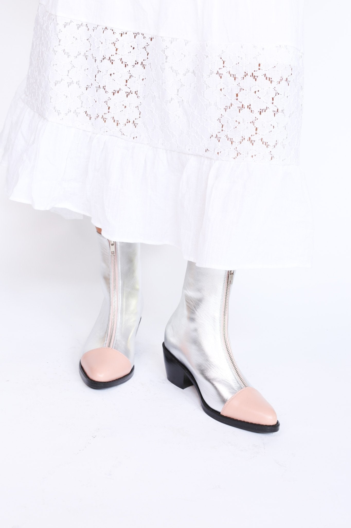 SILVER BOOTS PINK CAP BOOTS TEAGAN - MOMO STUDIO BERLIN - Berlin Concept Store - sustainable & ethical fashion