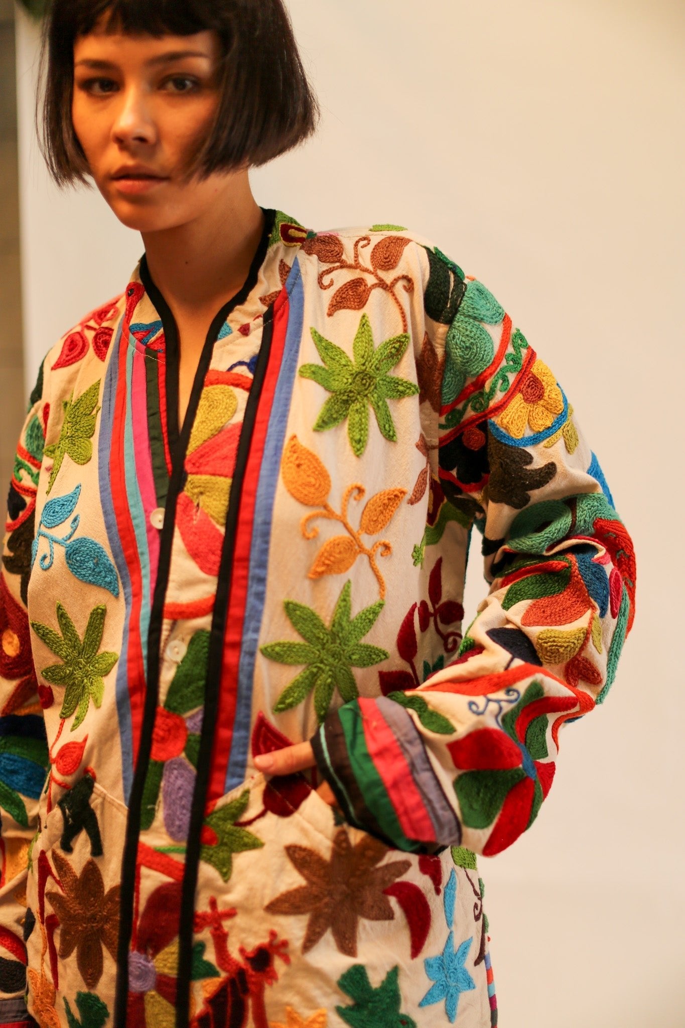 SUZANI EMBROIDERED JACKET MAEVE - MOMO STUDIO BERLIN - Berlin Concept Store - sustainable & ethical fashion