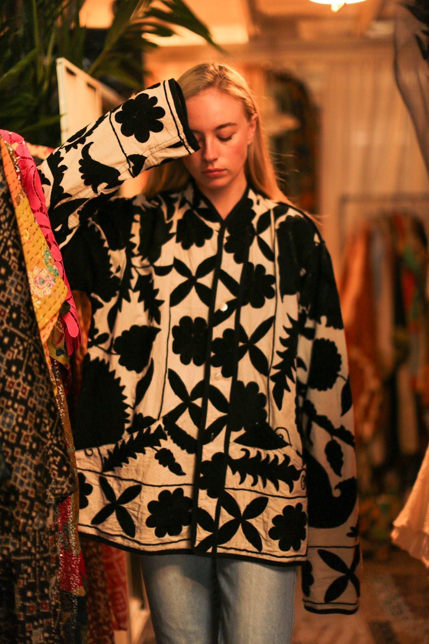 SUZANI EMBROIDERED JACKEY CALLAN - MOMO STUDIO BERLIN - Berlin Concept Store - sustainable & ethical fashion