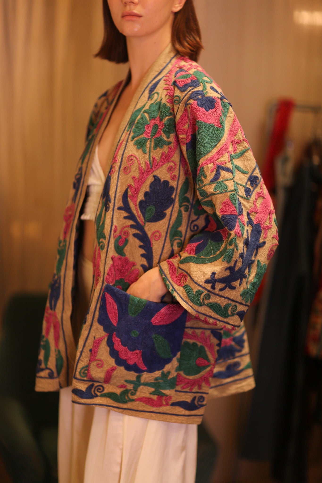 SUZANI EMBROIDERED SHORT KIMONO MONTY AMET - MOMO STUDIO BERLIN - Berlin Concept Store - sustainable & ethical fashion