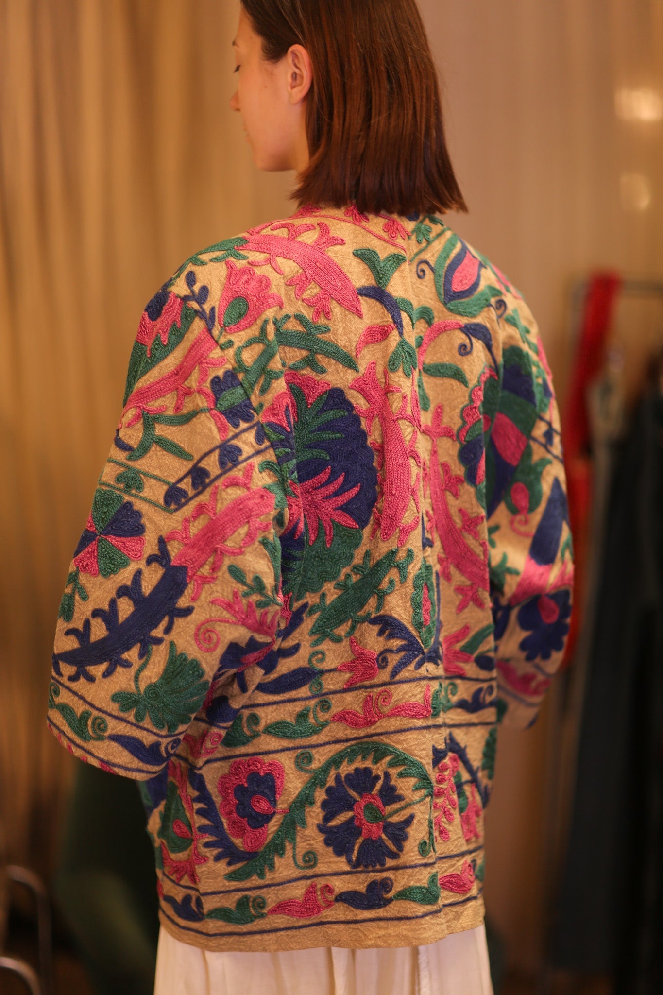 SUZANI EMBROIDERED SHORT KIMONO MONTY AMET - MOMO STUDIO BERLIN - Berlin Concept Store - sustainable & ethical fashion