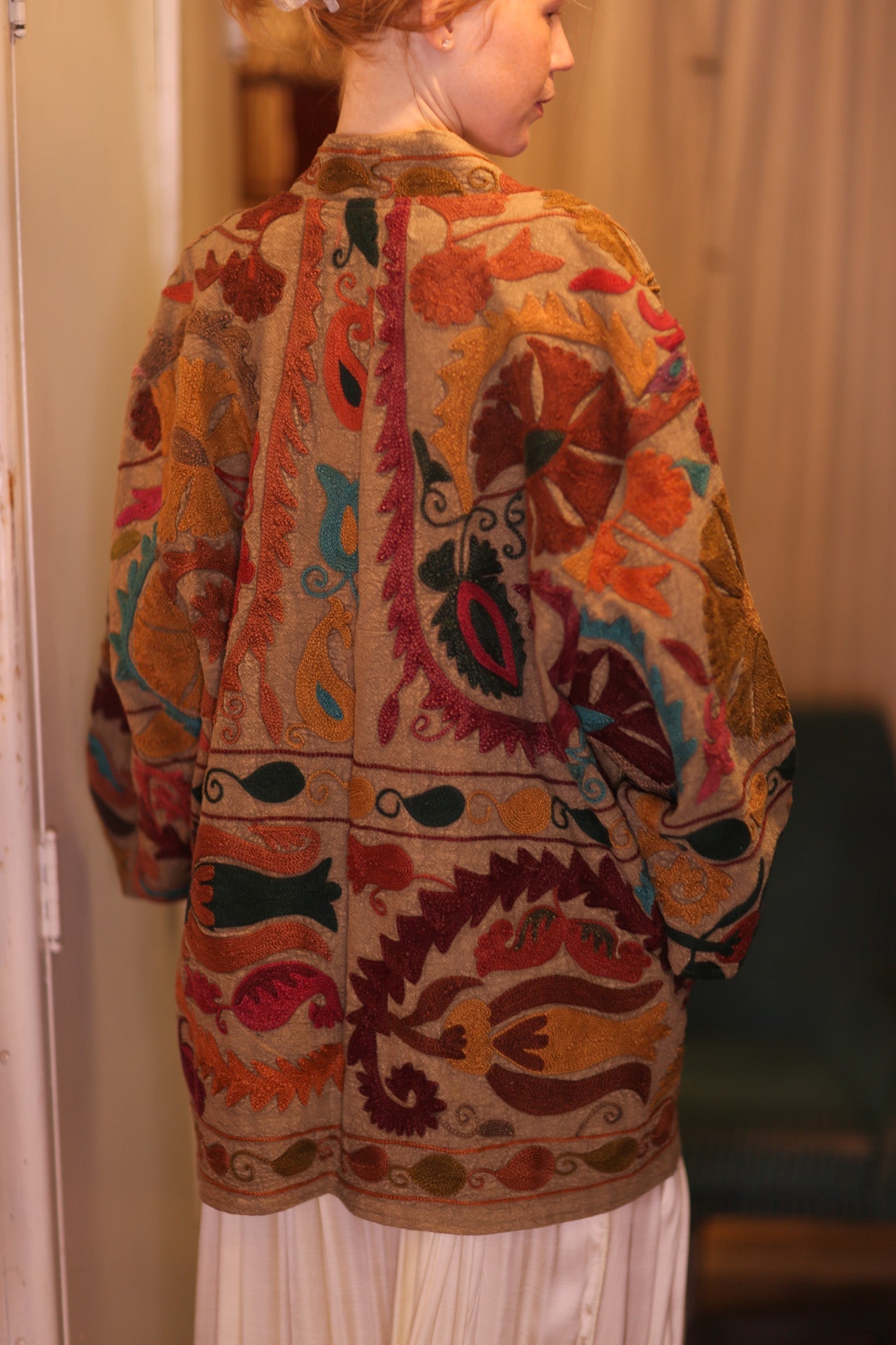 SUZANI EMBROIDERED SHORT KIMONO MONTY DWARF - MOMO STUDIO BERLIN - Berlin Concept Store - sustainable & ethical fashion