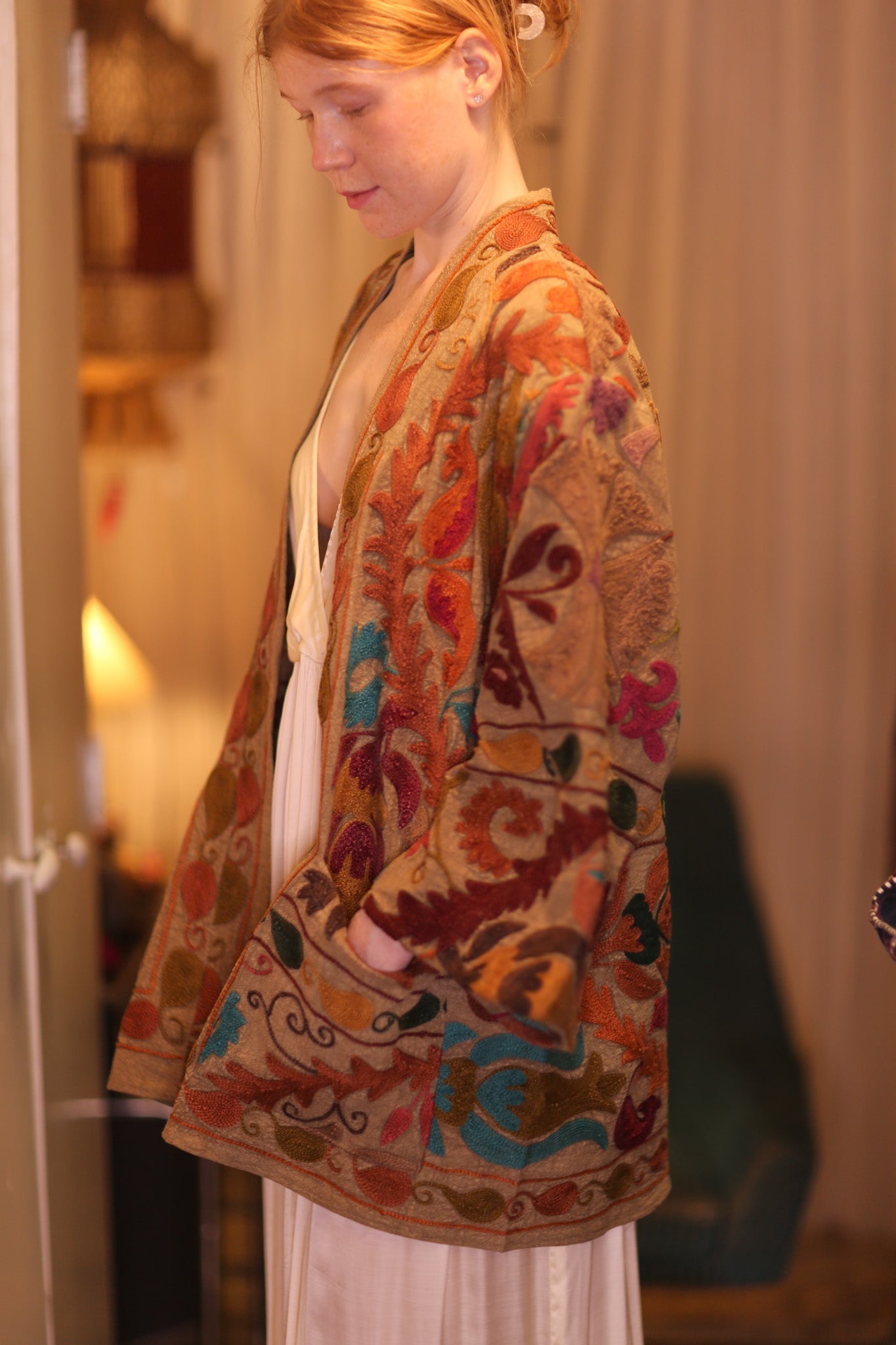 SUZANI EMBROIDERED SHORT KIMONO MONTY DWARF - MOMO STUDIO BERLIN - Berlin Concept Store - sustainable & ethical fashion