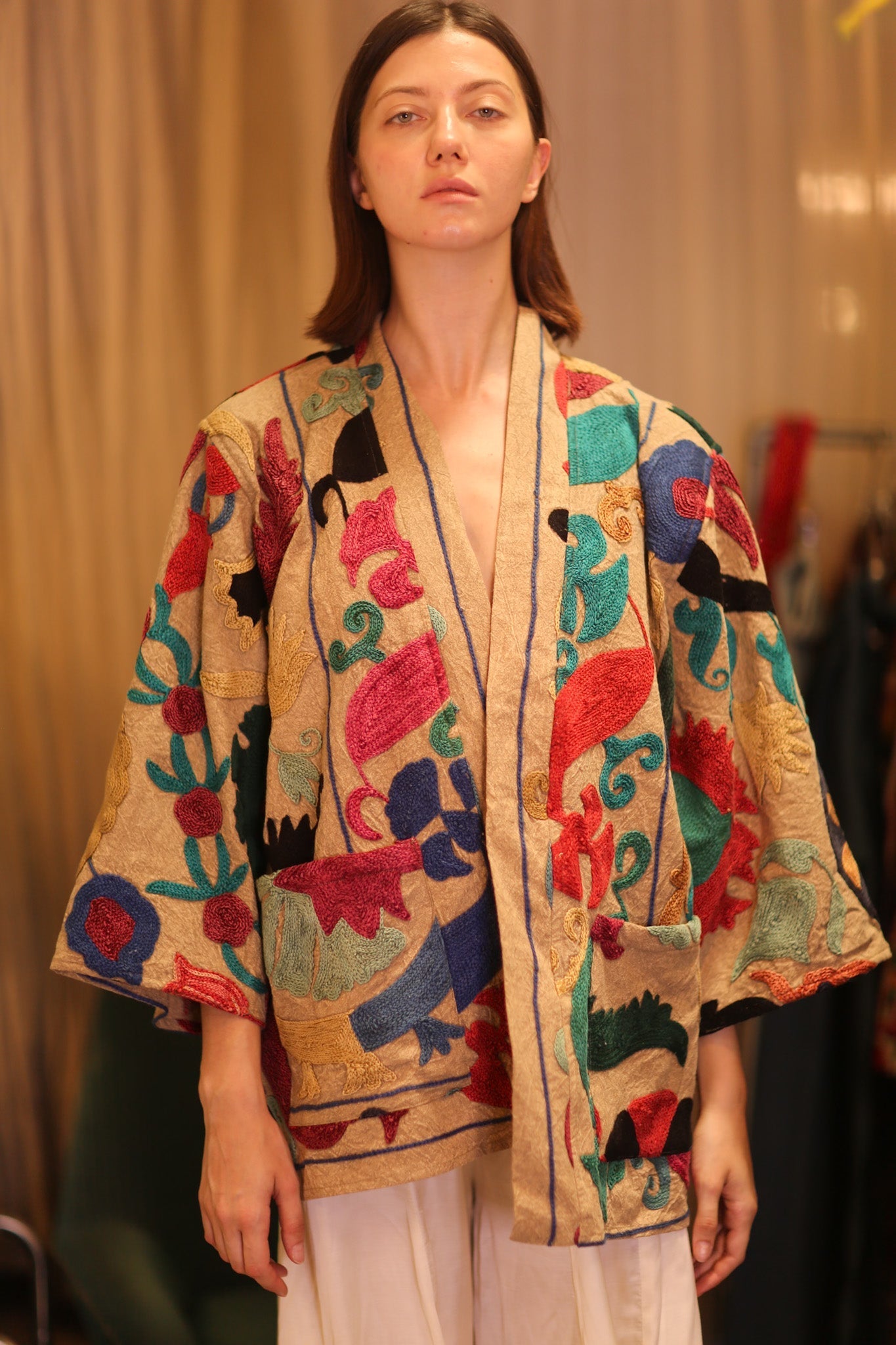 SUZANI EMBROIDERED SHORT KIMONO MONTY MAYI - MOMO STUDIO BERLIN - Berlin Concept Store - sustainable & ethical fashion