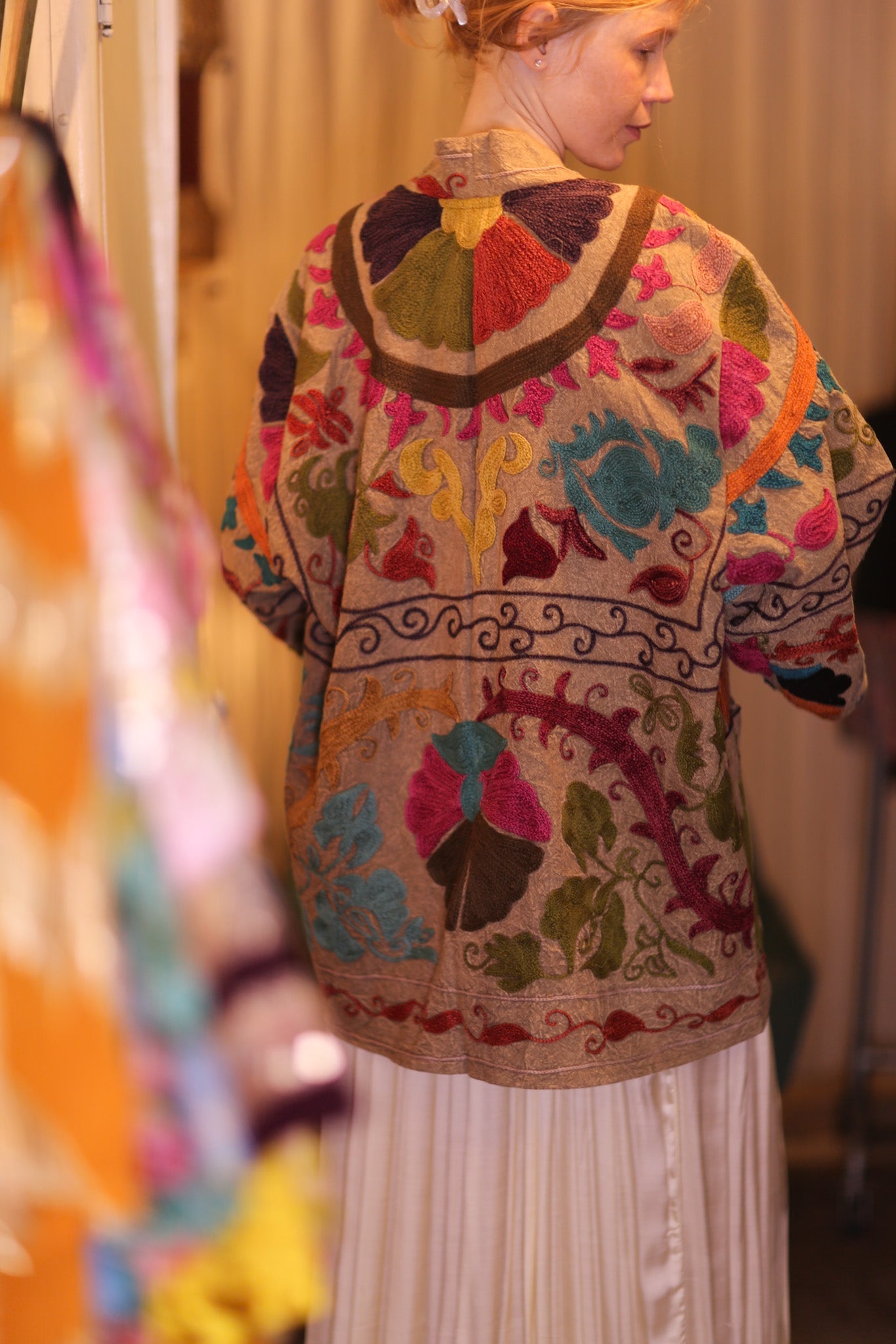 SUZANI EMBROIDERED SHORT KIMONO MONTY WADI - MOMO STUDIO BERLIN - Berlin Concept Store - sustainable & ethical fashion