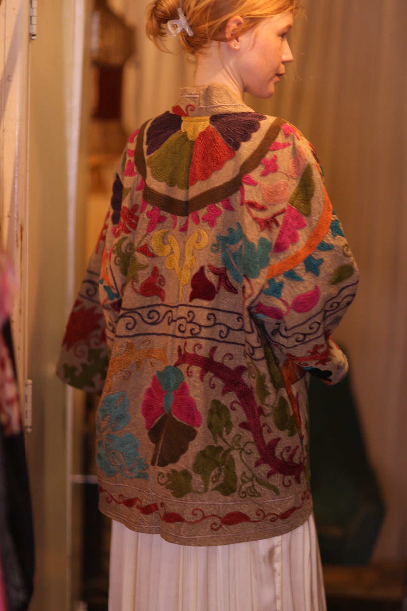 SUZANI EMBROIDERED SHORT KIMONO MONTY WADI - MOMO STUDIO BERLIN - Berlin Concept Store - sustainable & ethical fashion