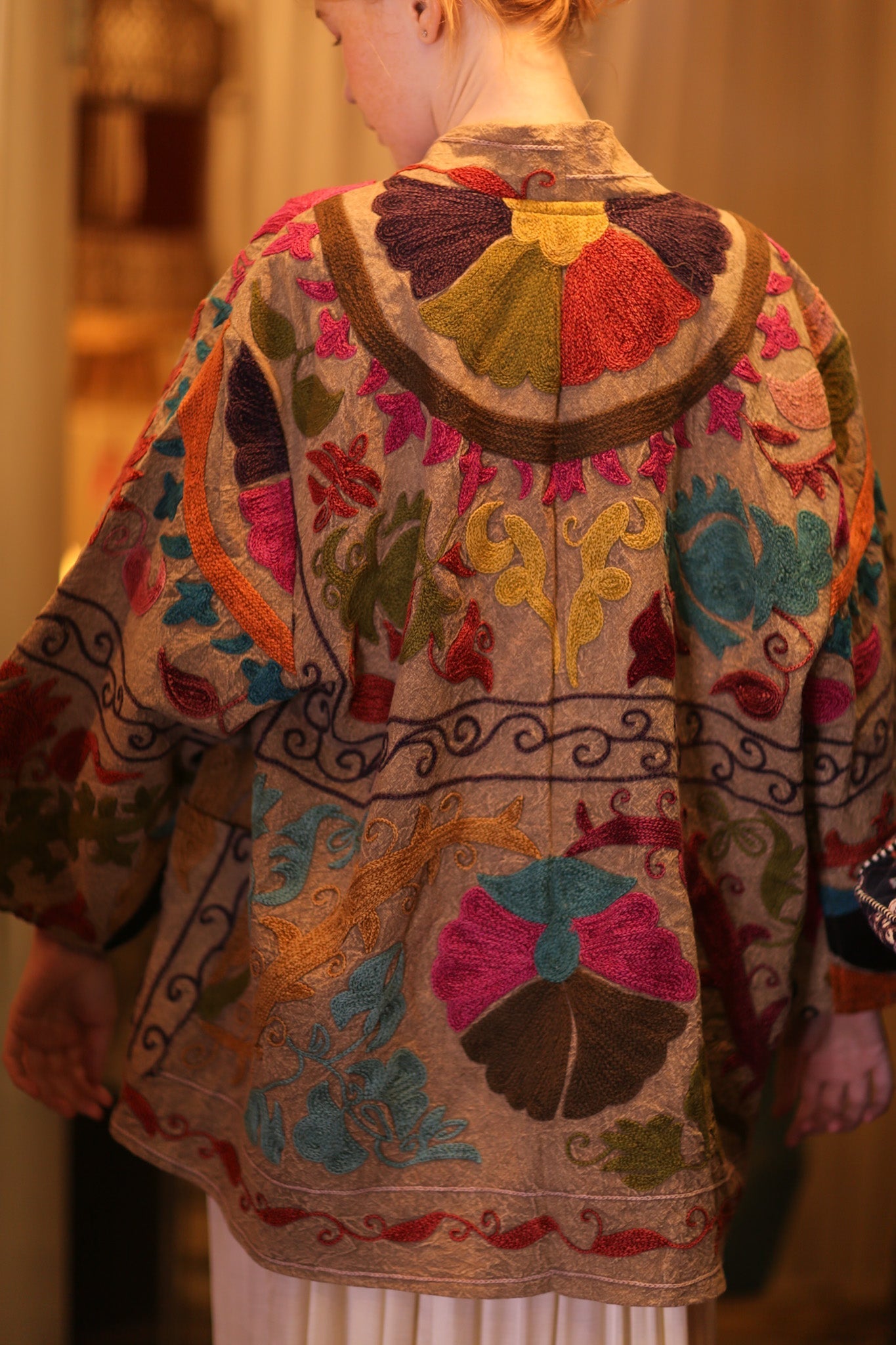 SUZANI EMBROIDERED SHORT KIMONO MONTY WADI - MOMO STUDIO BERLIN - Berlin Concept Store - sustainable & ethical fashion