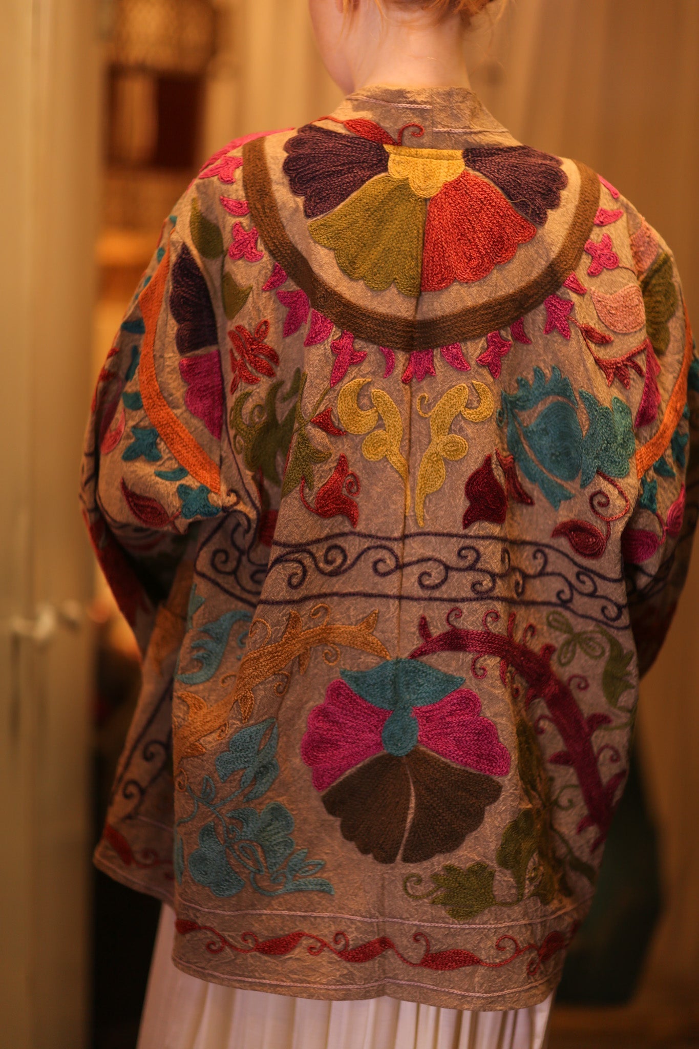 SUZANI EMBROIDERED SHORT KIMONO MONTY WADI - MOMO STUDIO BERLIN - Berlin Concept Store - sustainable & ethical fashion
