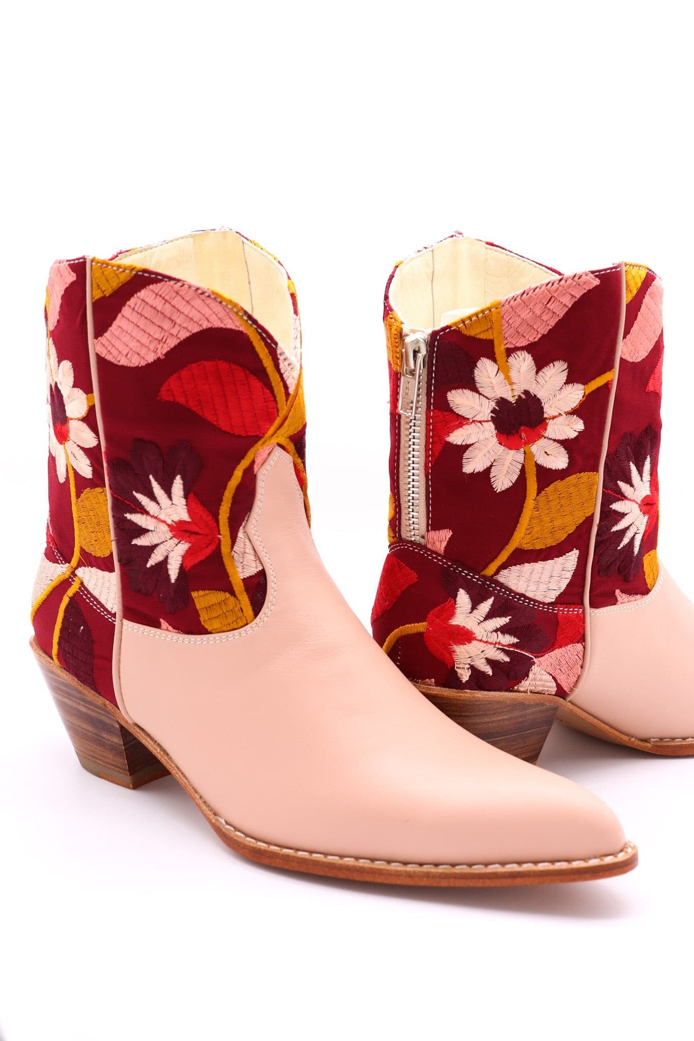 TENDER PINK FLOWER BOOTS SIA - MOMO STUDIO BERLIN - Berlin Concept Store - sustainable & ethical fashion