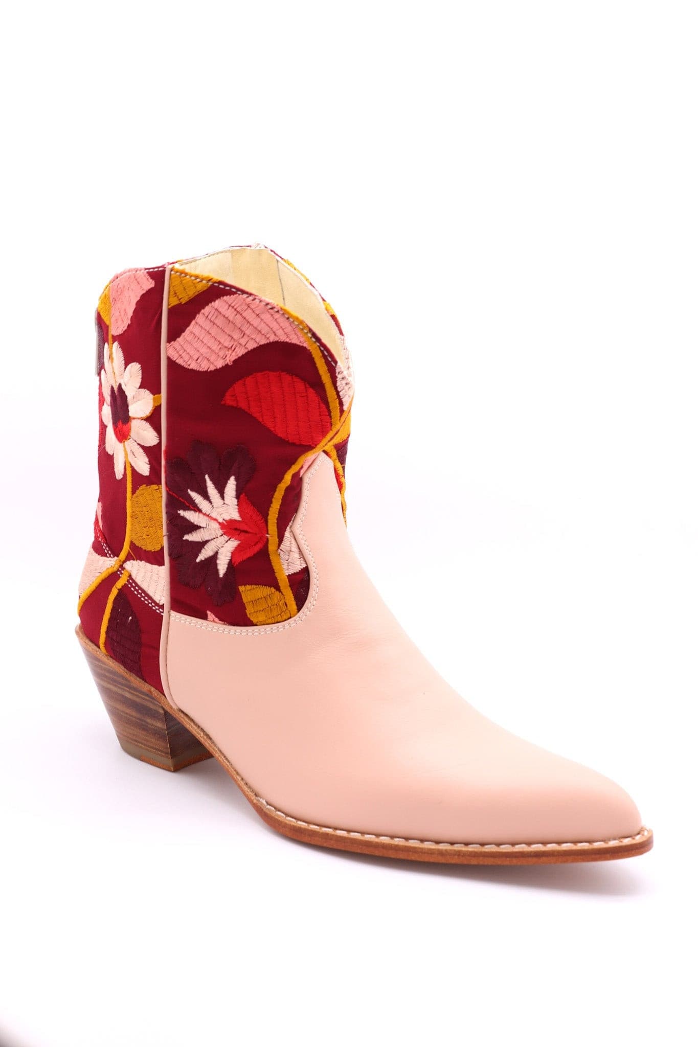 TENDER PINK FLOWER BOOTS SIA - MOMO STUDIO BERLIN - Berlin Concept Store - sustainable & ethical fashion