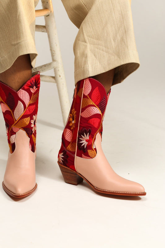 TENDER PINK FLOWER EMBROIDERED WESTERN BOOTS X ANTHROPOLOGIE - MOMO STUDIO BERLIN - Berlin Concept Store - sustainable & ethical fashion