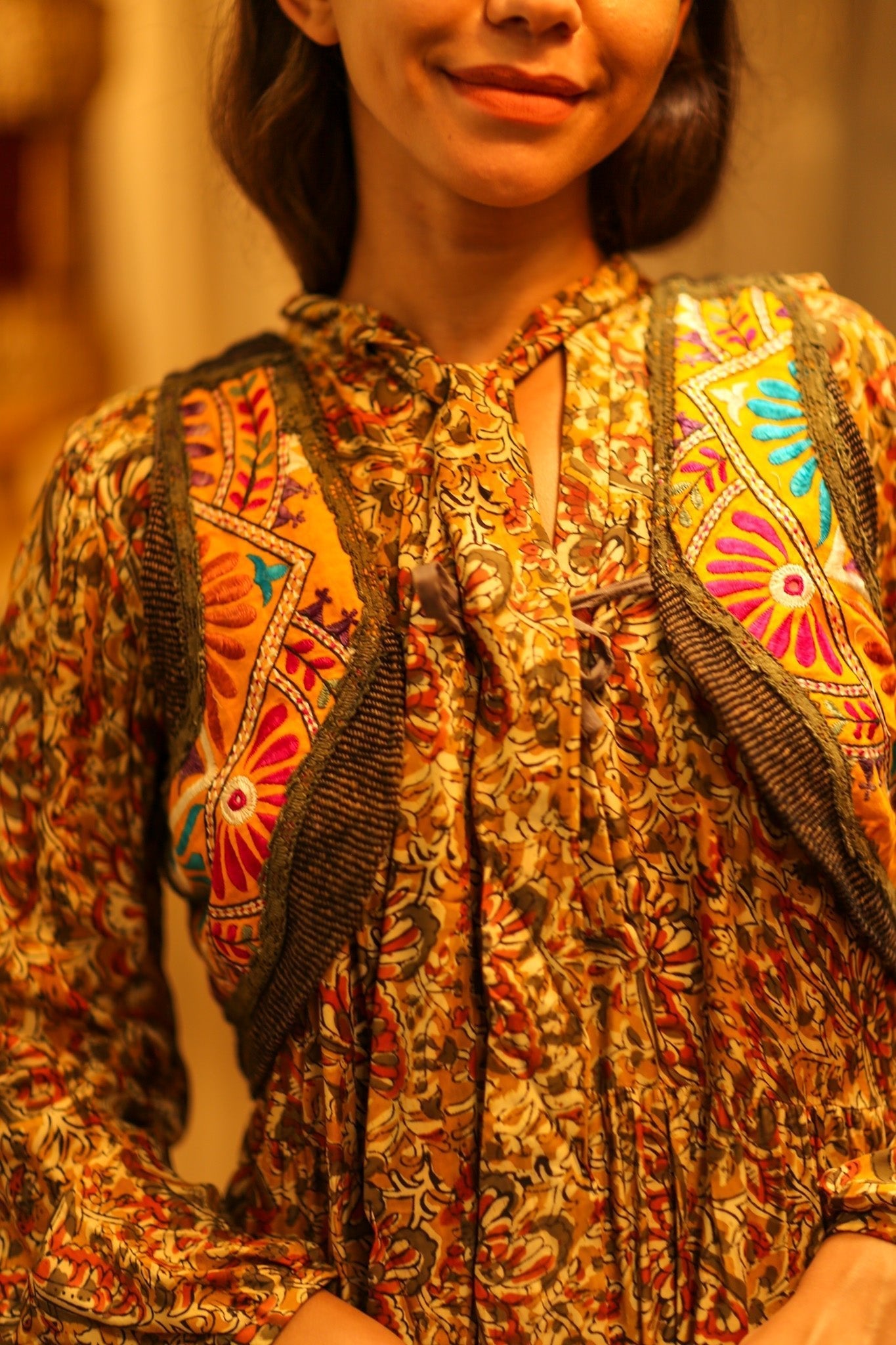 TENZIN HANDMADE EMBROIDERED GILET - MOMO STUDIO BERLIN - Berlin Concept Store - sustainable & ethical fashion