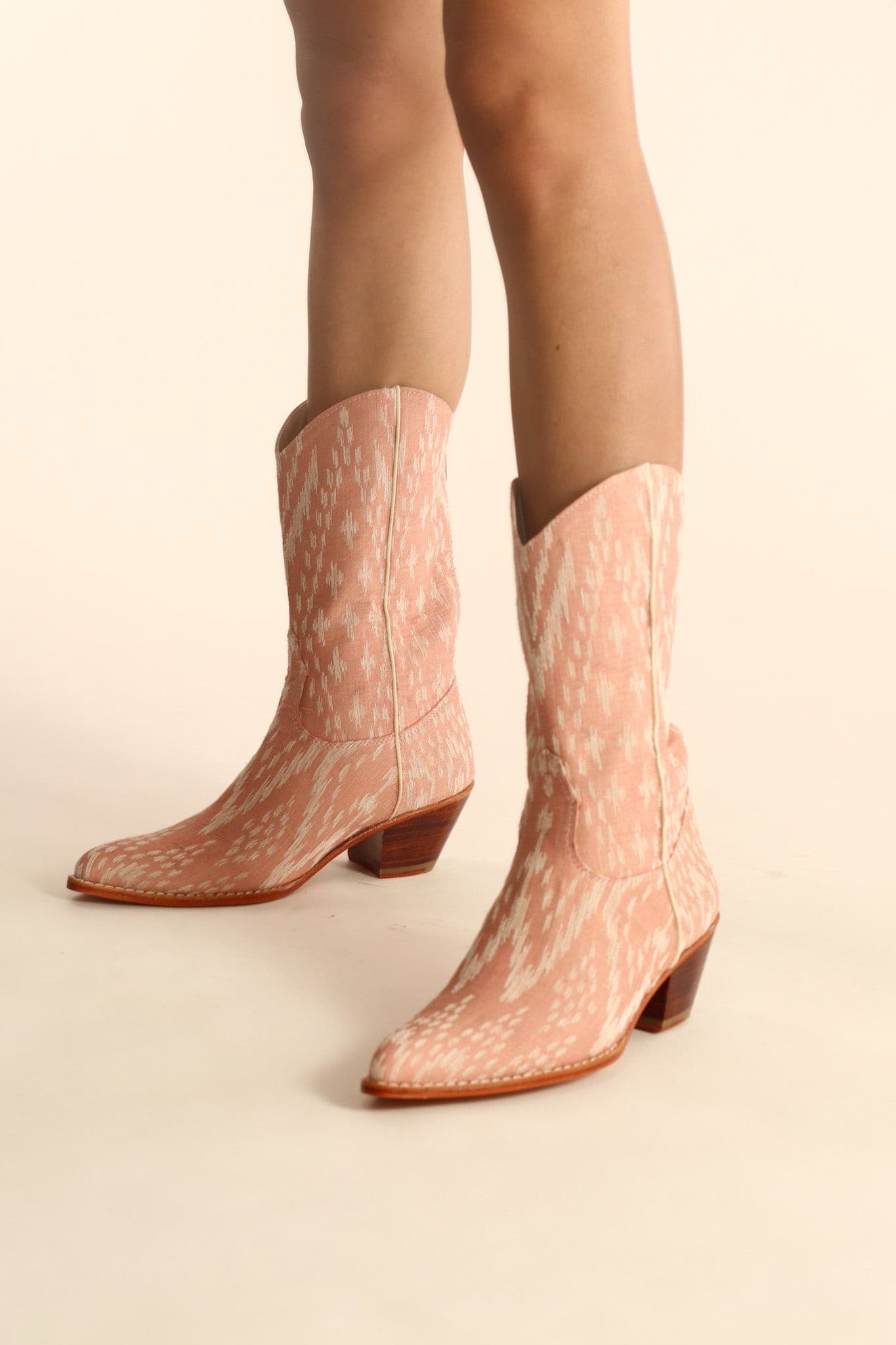 THAI TRADITIONAL FABRIC WESTERN BOOTS LEENA - MOMO STUDIO BERLIN - Berlin Concept Store - sustainable & ethical fashion