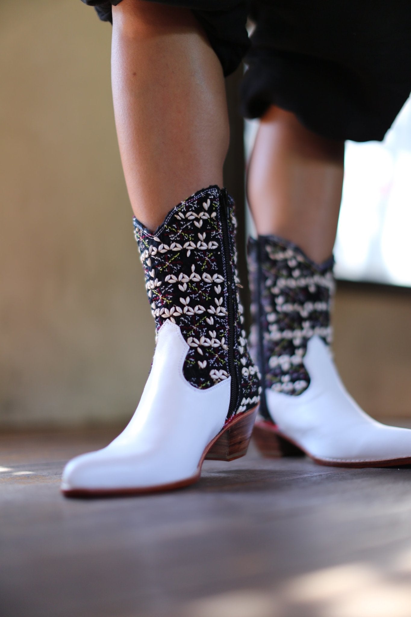 TRIBAL EMBROIDERED POINTED ANKLE BOOTS NALIA - MOMO STUDIO BERLIN - Berlin Concept Store - sustainable & ethical fashion