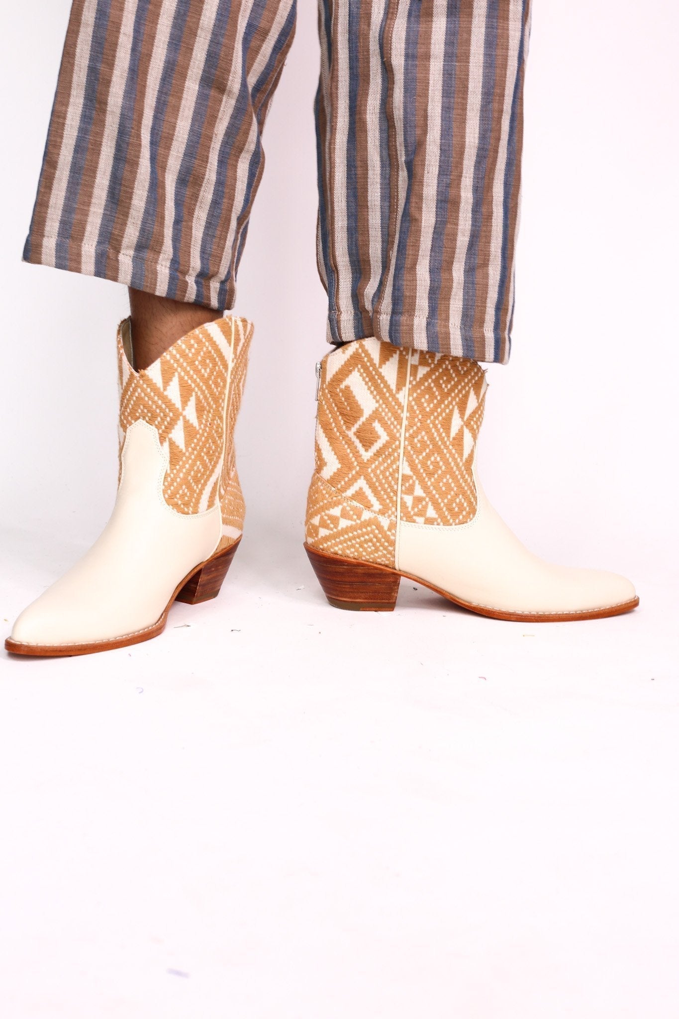 TRIBAL WOVEN LEATHER ANKLE BOOTS IVORY - MOMO STUDIO BERLIN - Berlin Concept Store - sustainable & ethical fashion