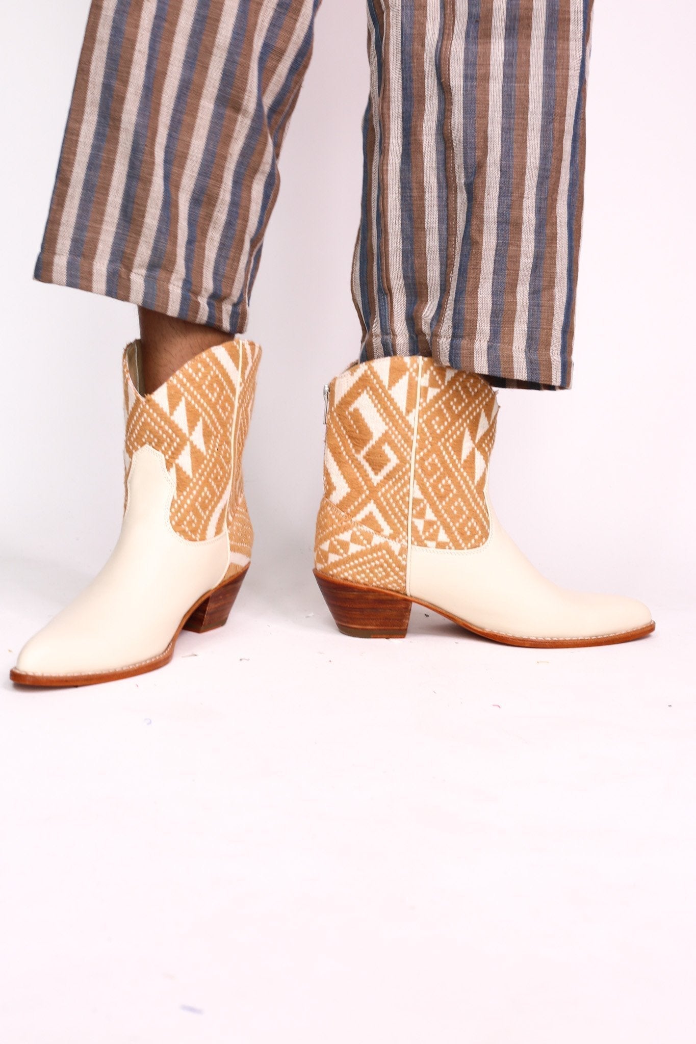 TRIBAL WOVEN LEATHER ANKLE BOOTS IVORY - MOMO STUDIO BERLIN - Berlin Concept Store - sustainable & ethical fashion