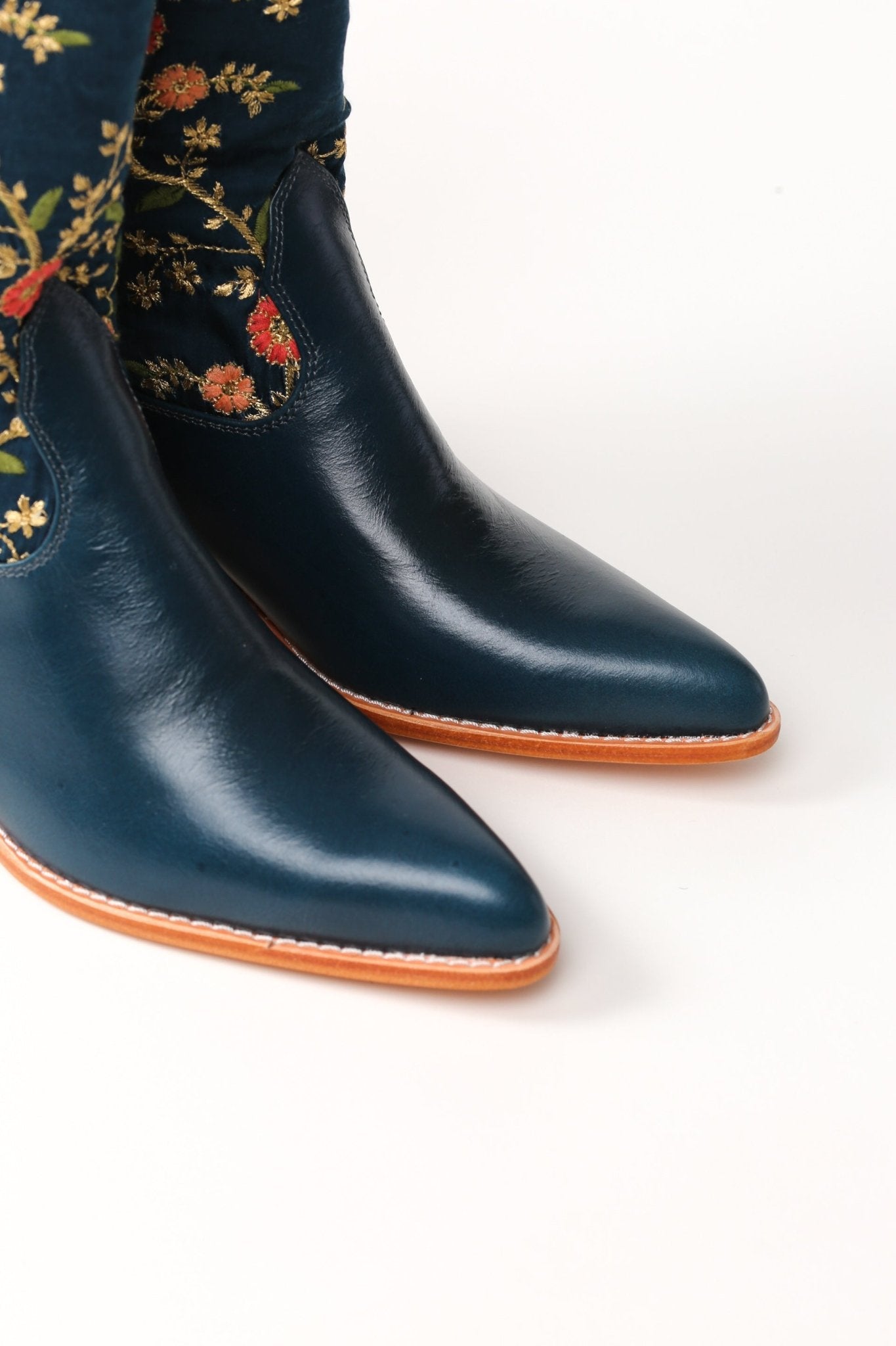 TURQUOISE LEATHER EMBROIDERED SILK BOOTS SONIA - MOMO STUDIO BERLIN - Berlin Concept Store - sustainable & ethical fashion