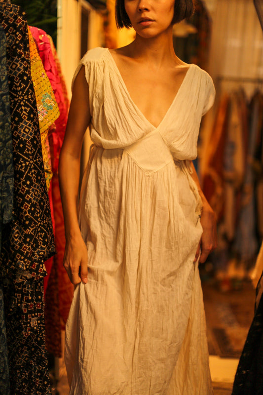 V NECK COTTON SHOUlDER DRESS CLIO - MOMO STUDIO BERLIN - Berlin Concept Store - sustainable & ethical fashion