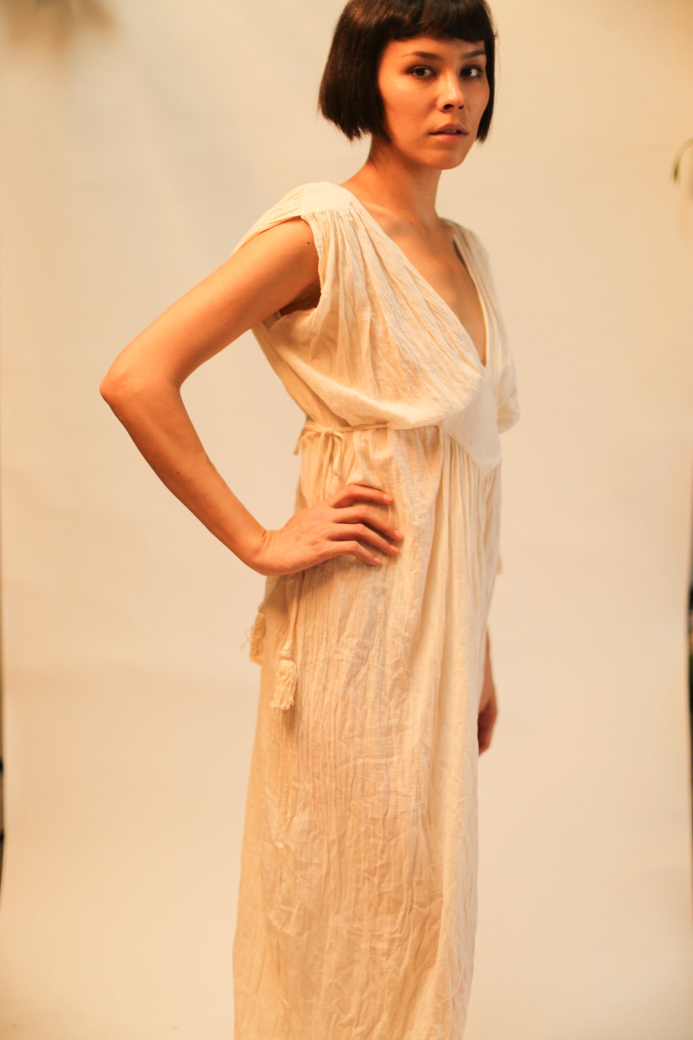 V NECK COTTON SHOUlDER DRESS CLIO - MOMO STUDIO BERLIN - Berlin Concept Store - sustainable & ethical fashion