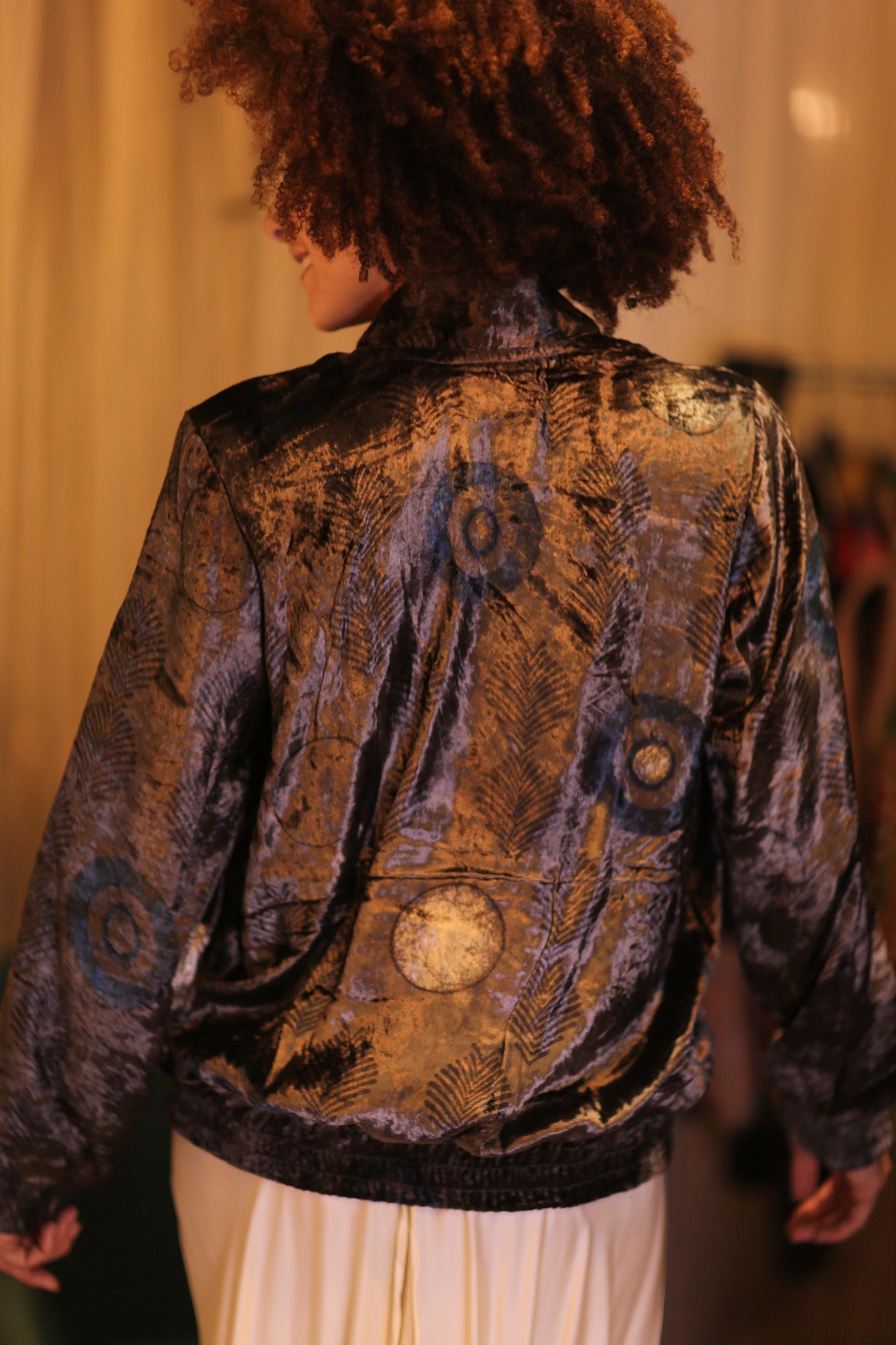 VELVET BOMBER JACKET ANCHA KAWTHAUNG - MOMO STUDIO BERLIN - Berlin Concept Store - sustainable & ethical fashion