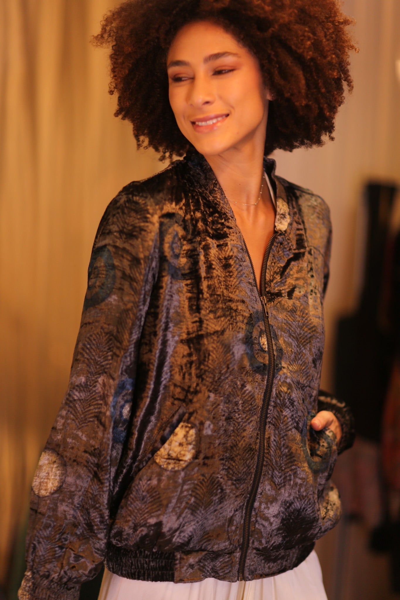 VELVET BOMBER JACKET ANCHA KAWTHAUNG - MOMO STUDIO BERLIN - Berlin Concept Store - sustainable & ethical fashion