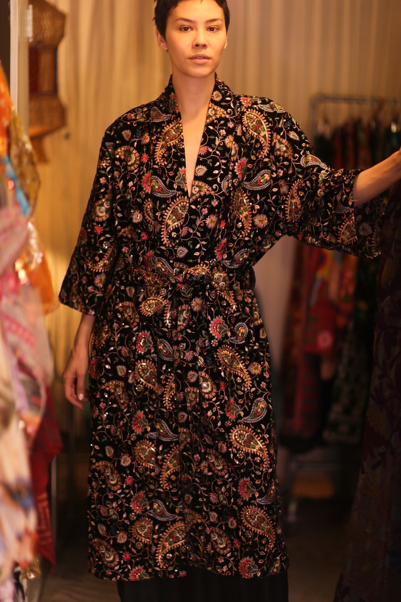 VELVET EMBROIDERED KIMONO SANNY - MOMO STUDIO BERLIN - Berlin Concept Store - sustainable & ethical fashion