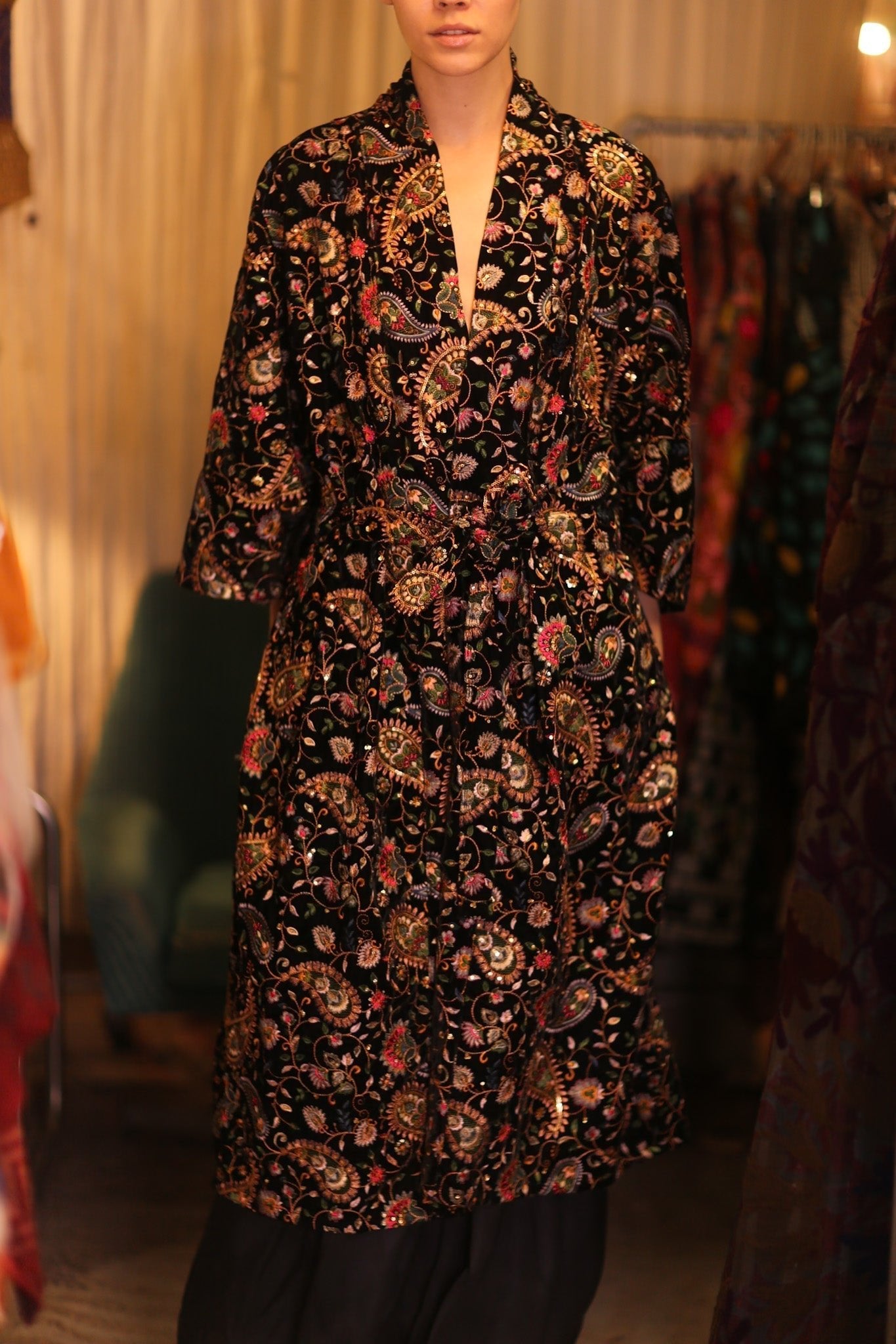 VELVET EMBROIDERED KIMONO SANNY - MOMO STUDIO BERLIN - Berlin Concept Store - sustainable & ethical fashion