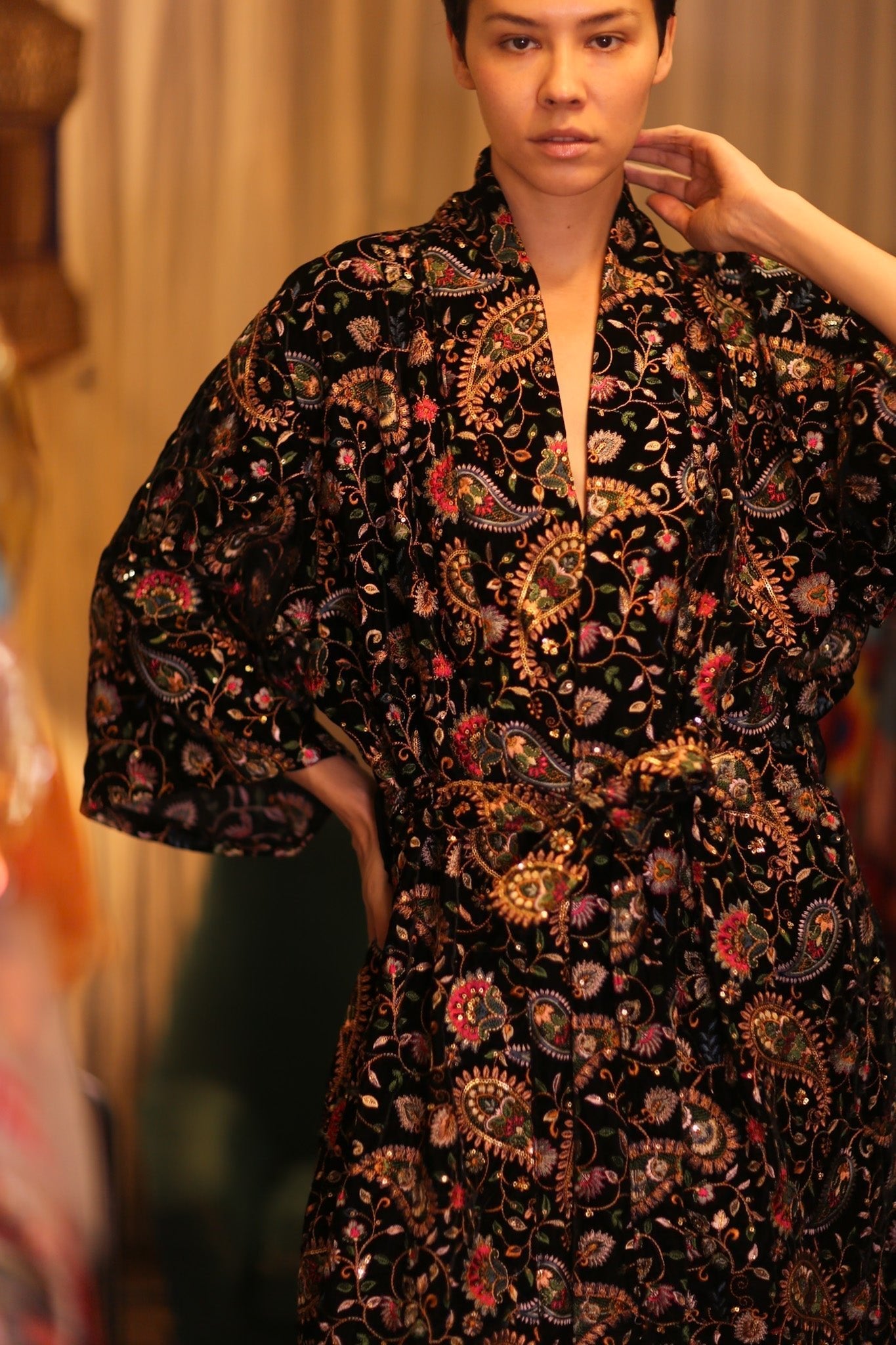VELVET EMBROIDERED KIMONO SANNY - MOMO STUDIO BERLIN - Berlin Concept Store - sustainable & ethical fashion