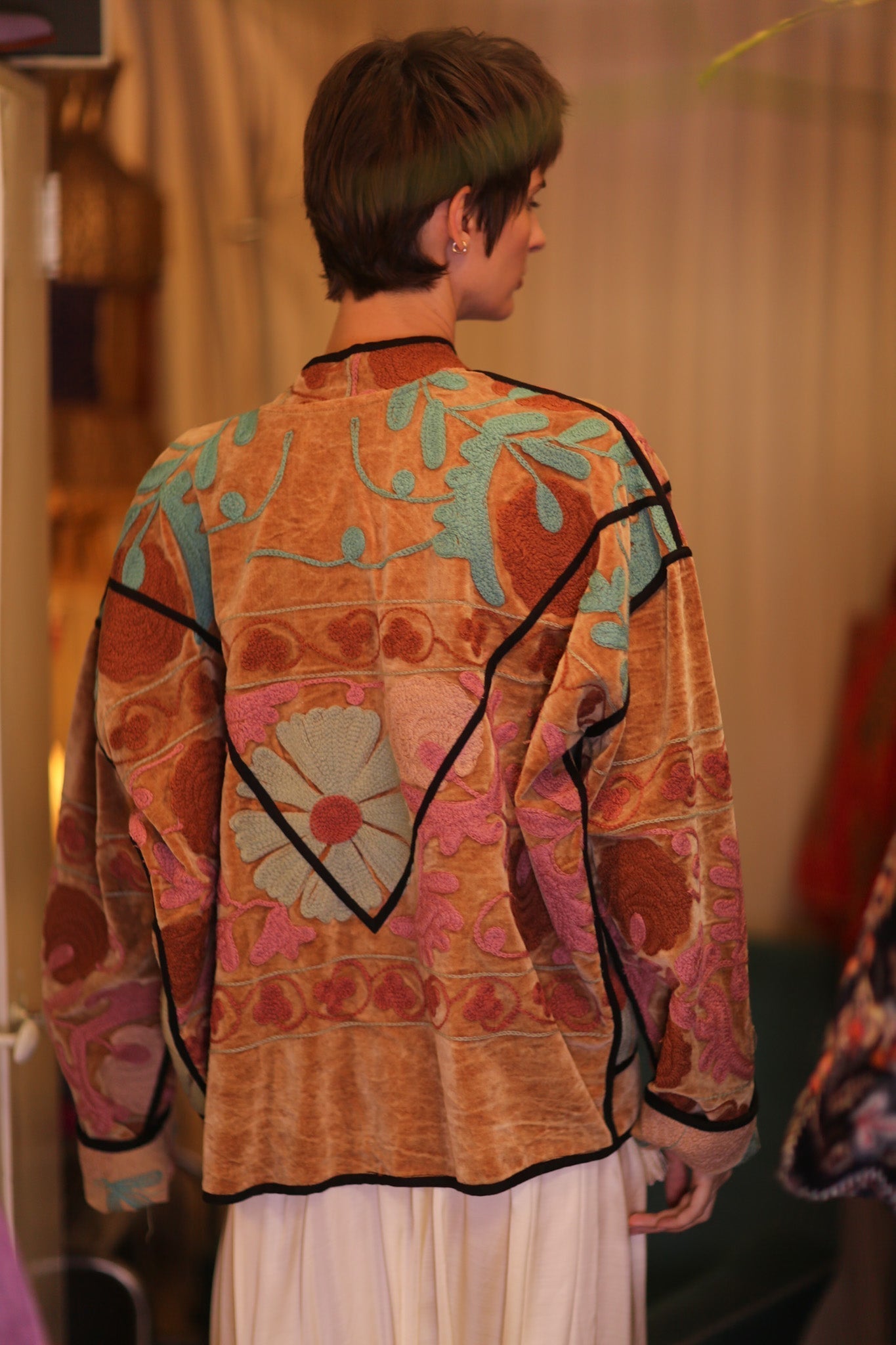 VELVET SUZANI EMBROIDERED JACKET HONEY - MOMO STUDIO BERLIN - Berlin Concept Store - sustainable & ethical fashion