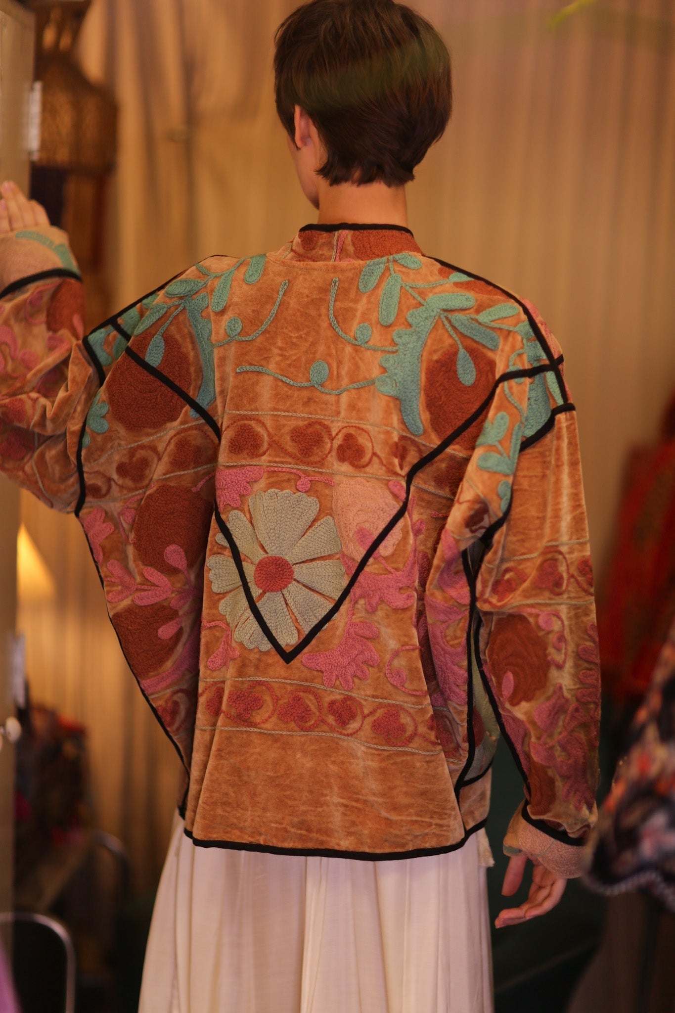 VELVET SUZANI EMBROIDERED JACKET HONEY - MOMO STUDIO BERLIN - Berlin Concept Store - sustainable & ethical fashion