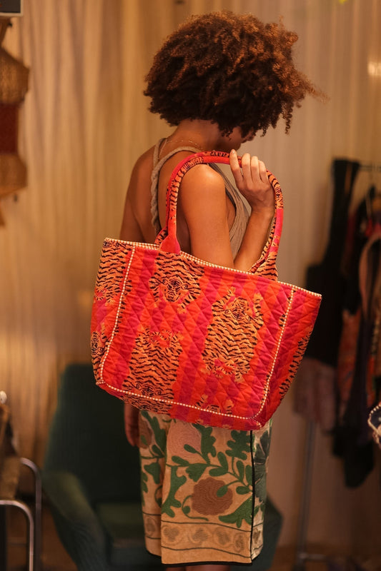 VELVET TOTE BAG ORANGE TIGER - MOMO STUDIO BERLIN - Berlin Concept Store - sustainable & ethical fashion